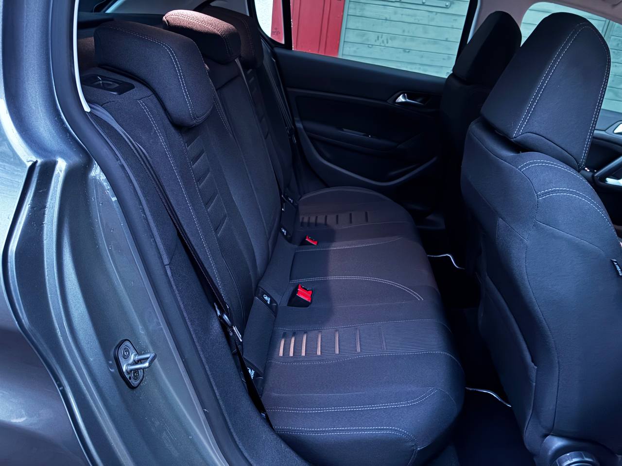 PEUGEOT 308 1.2 THP Active Automatic-image-8