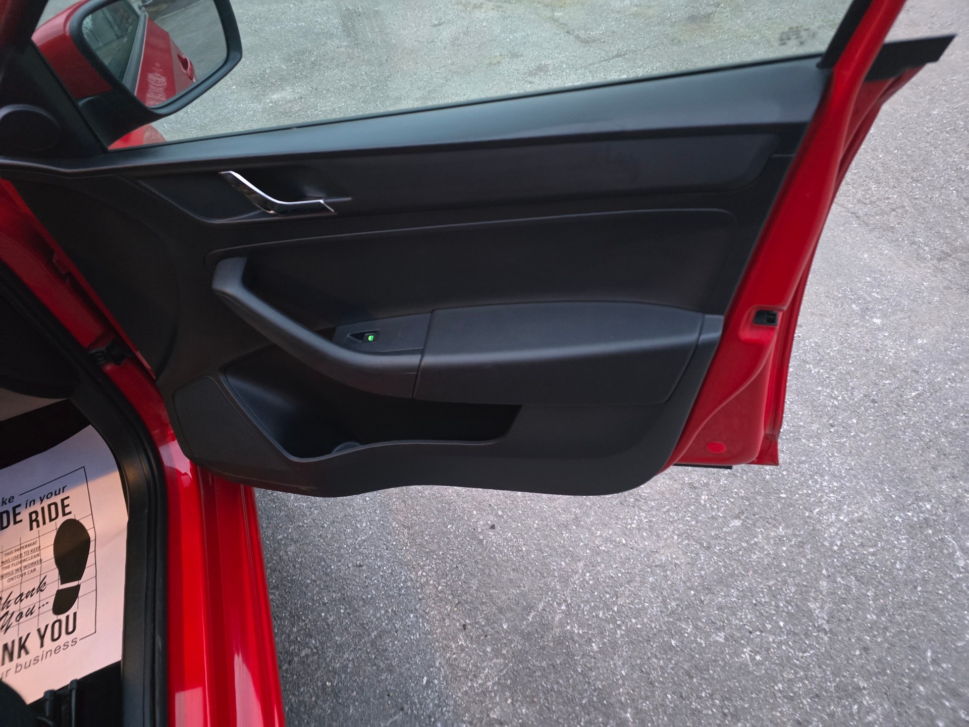 SKODA RAPID-image-9