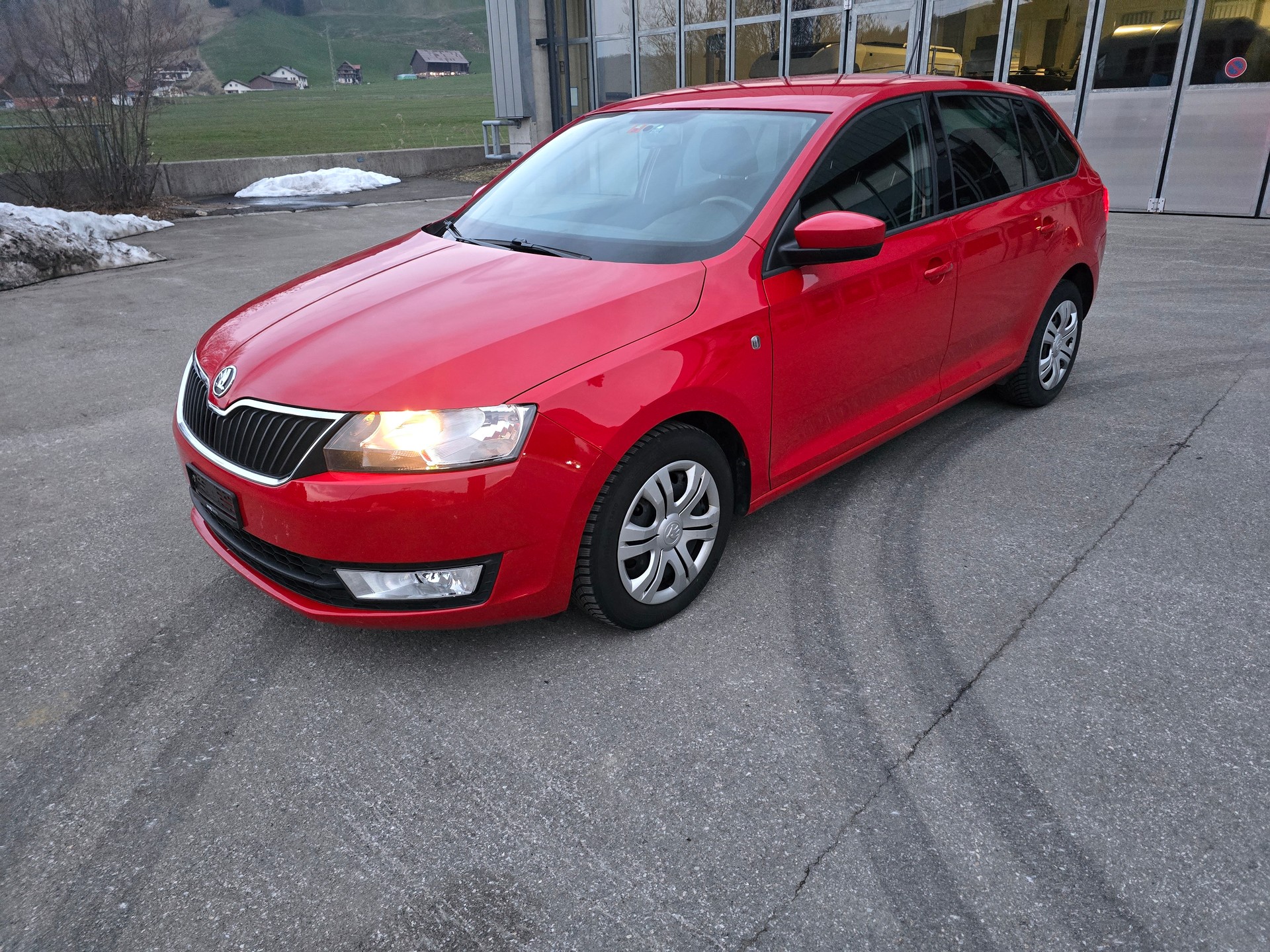 SKODA RAPID-image-3