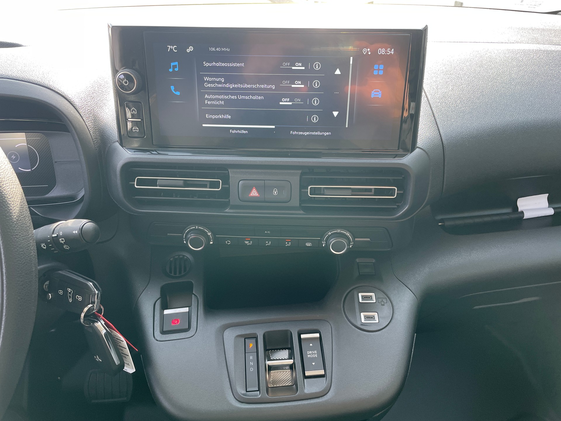 TOYOTA Proace City Van EV 50 kWh Advanced Long mit Holzboden-image-16