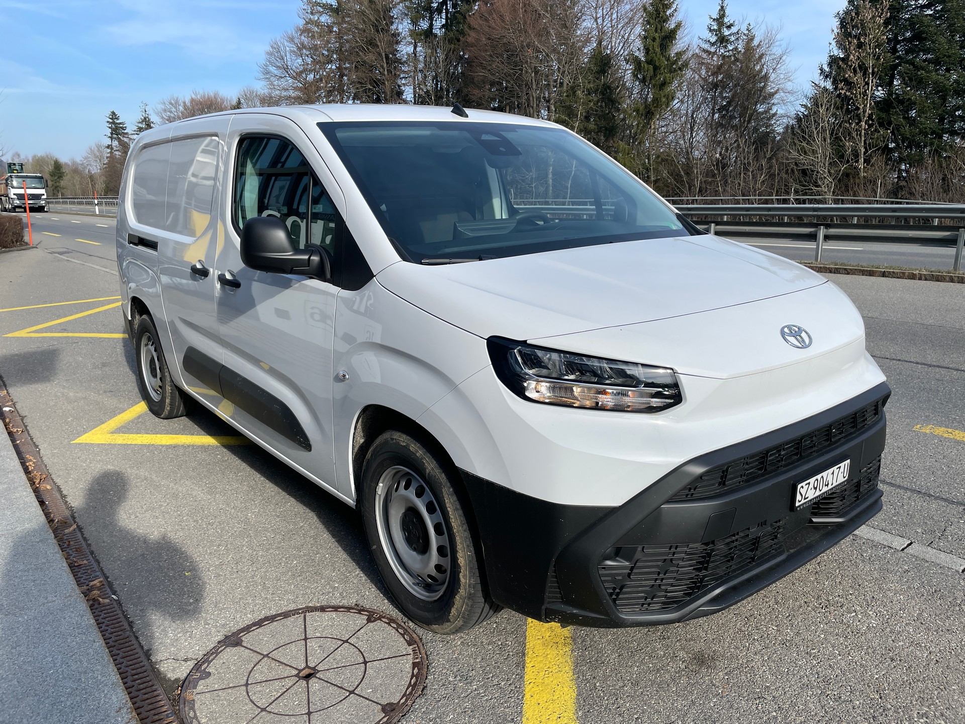 TOYOTA Proace City Van EV 50 kWh Advanced Long mit Holzboden-showroom-element-2