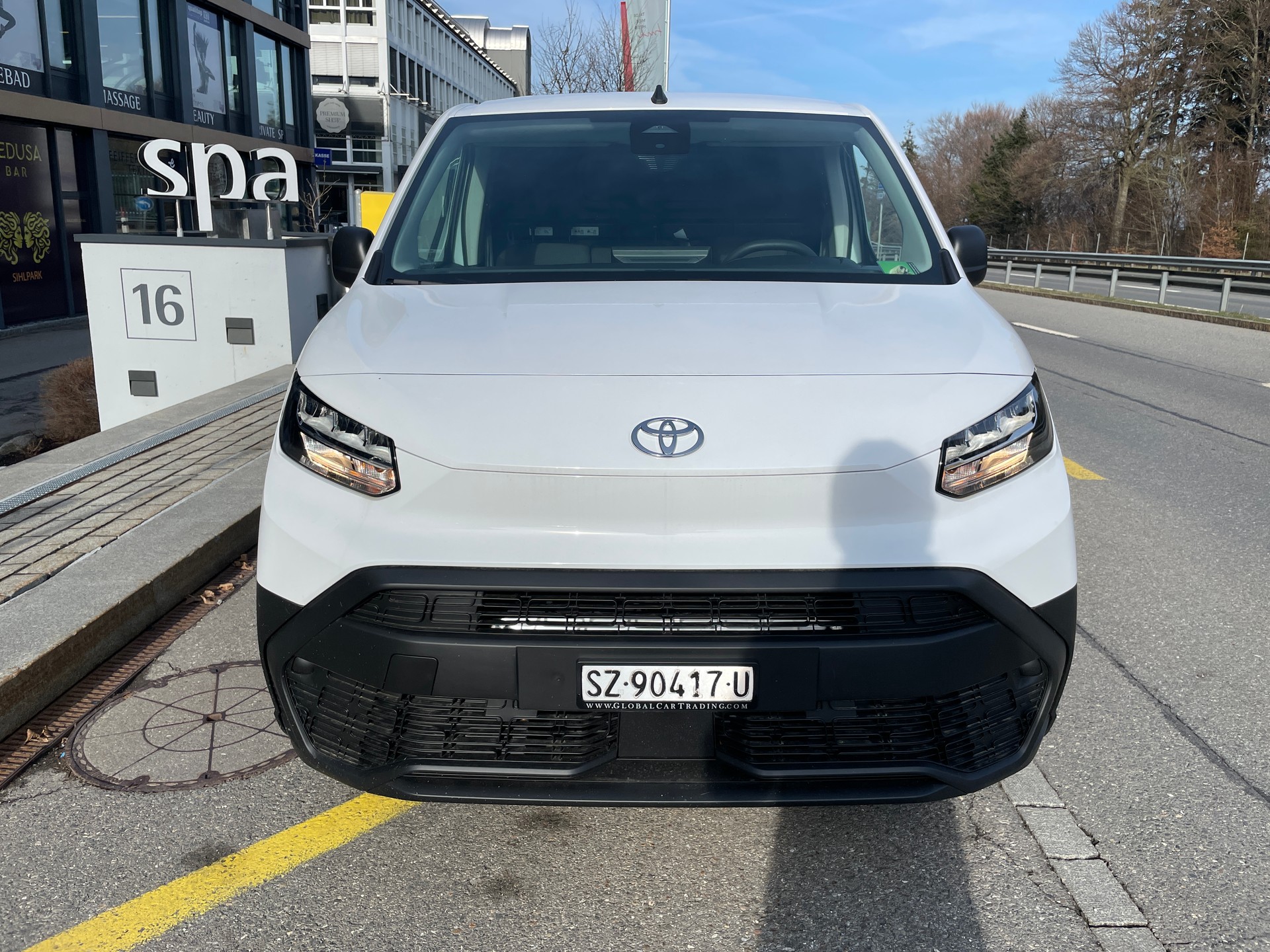 TOYOTA Proace City Van EV 50 kWh Advanced Long mit Holzboden-showroom-element-1
