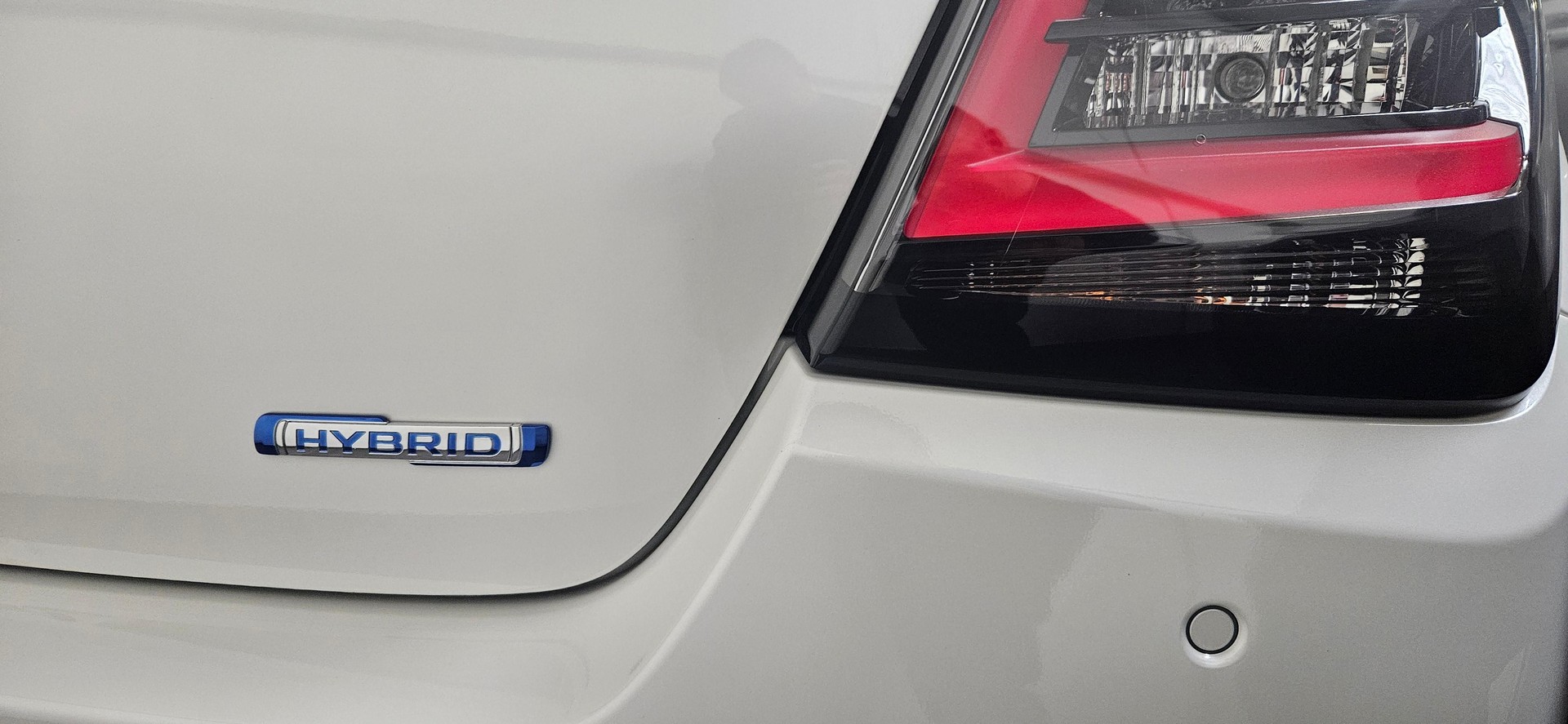 SUZUKI Swift 1.2 Sakura Hybrid-image-4
