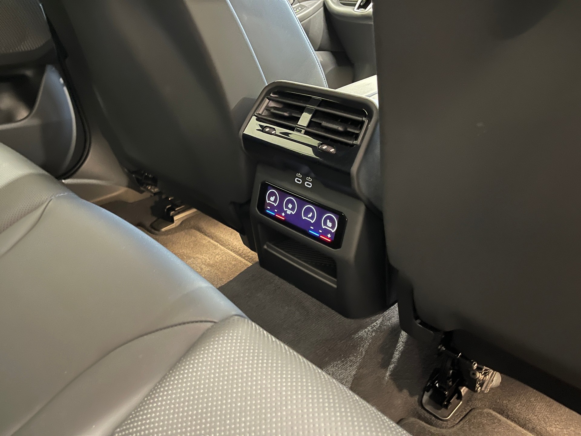 BMW 520i 48V M Sport Steptronic-image-16