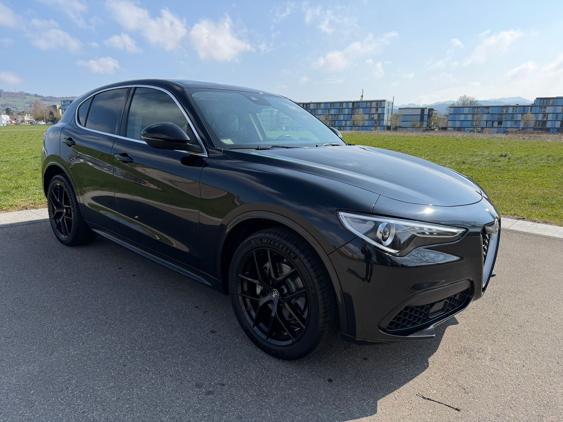 ALFA ROMEO Stelvio 2.0 Executive Q4 Automatic-image-1
