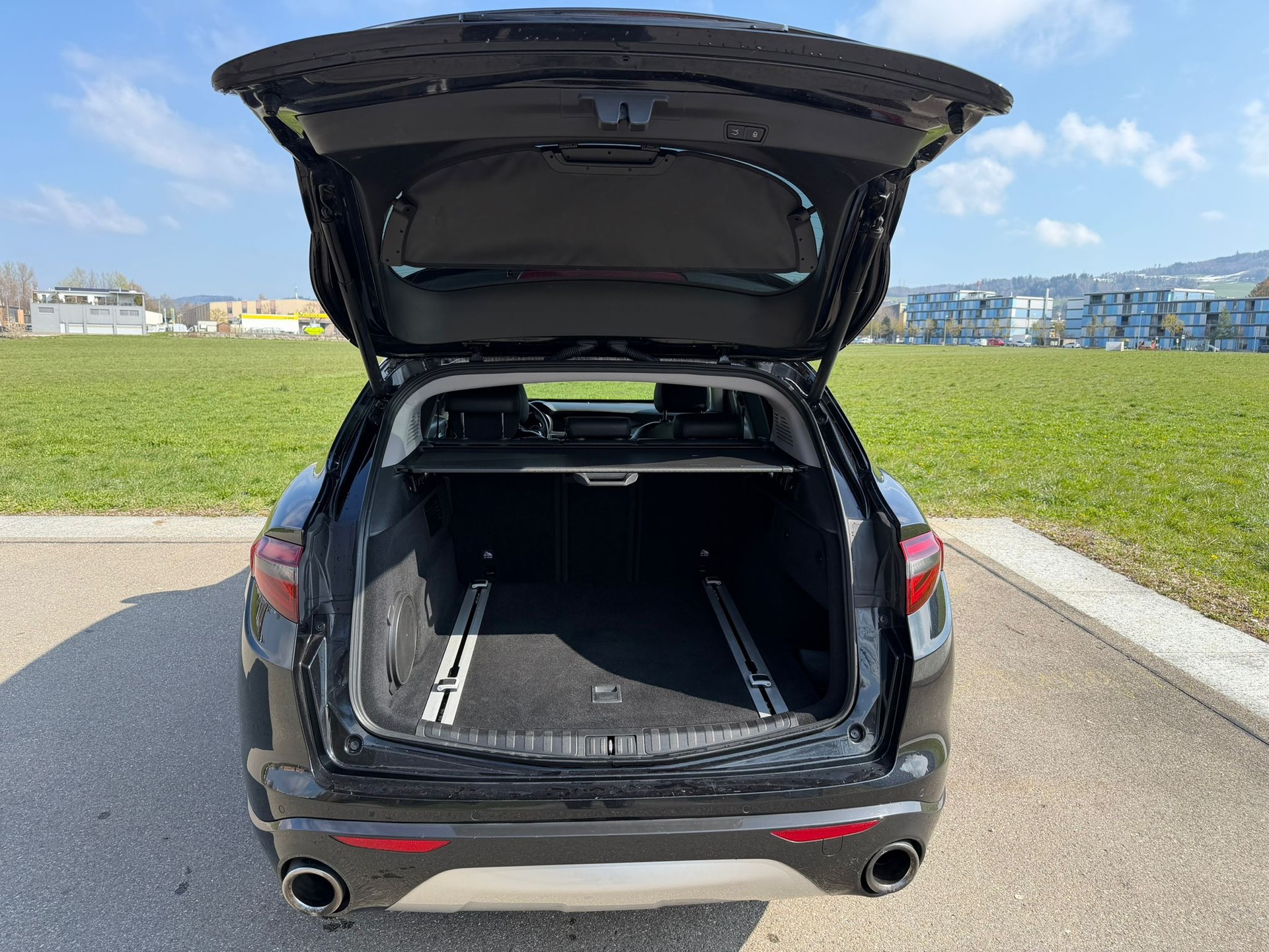 ALFA ROMEO Stelvio 2.0 Executive Q4 Automatic-image-4