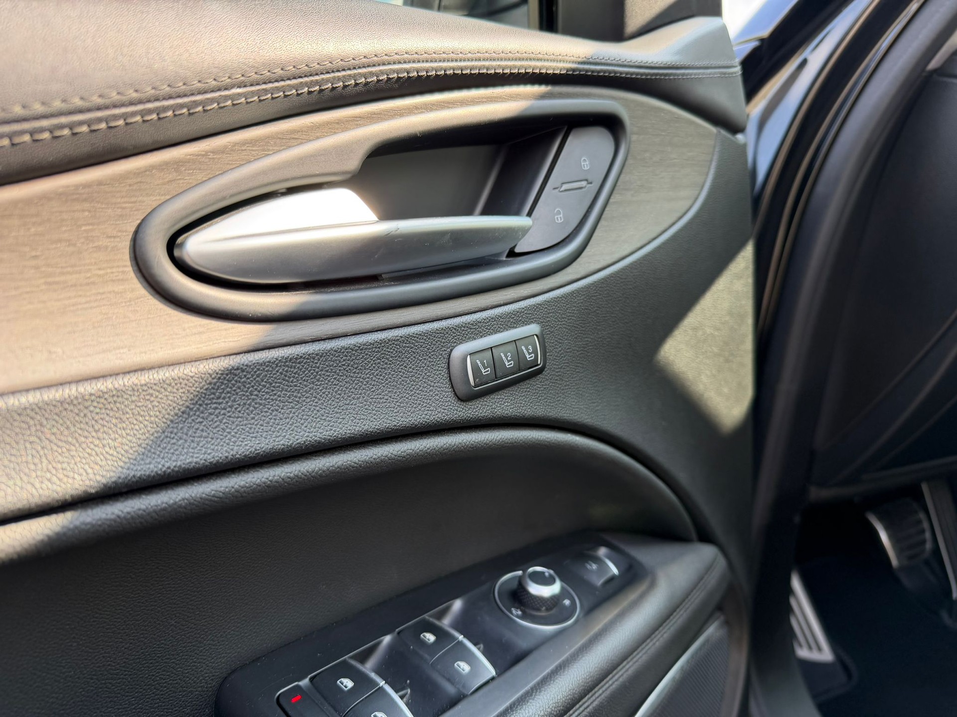 ALFA ROMEO Stelvio 2.0 Executive Q4 Automatic-image-9