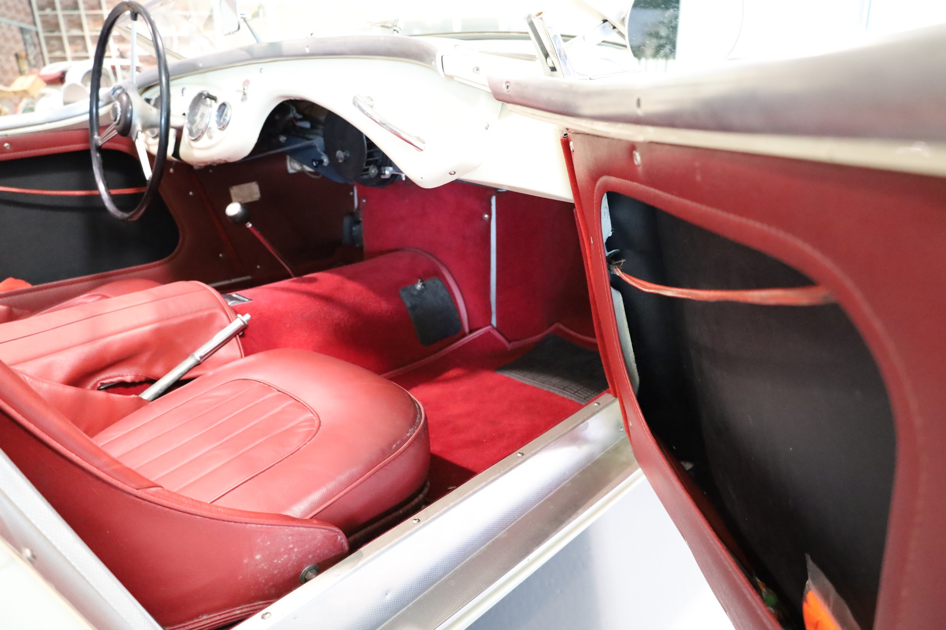 AUSTIN-HEALEY 100/4 BN1-image-13