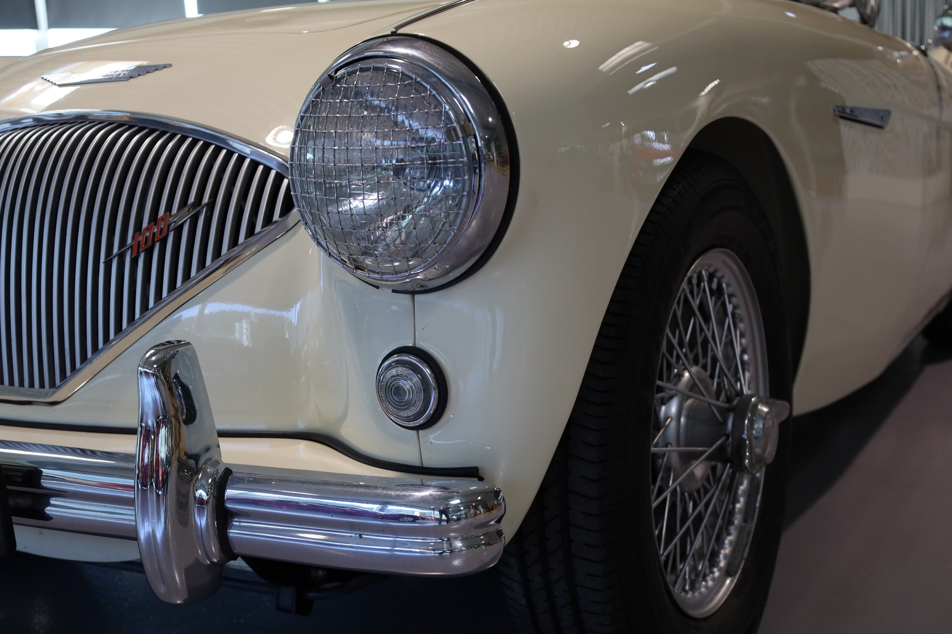 AUSTIN-HEALEY 100/4 BN1-image-10