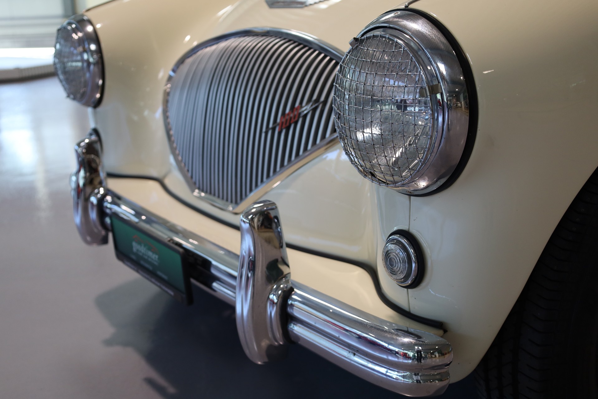 AUSTIN-HEALEY 100/4 BN1-image-11