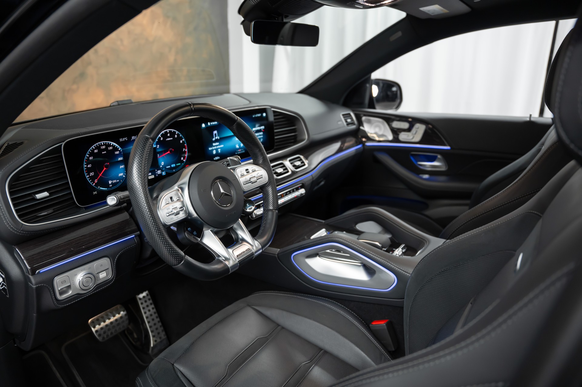 MERCEDES-BENZ GLE Coupé 53 AMG 4Matic+ Speedshift *24 M-Garantie*Panorama*Air-Balance*Sitzbelüftung*-image-10
