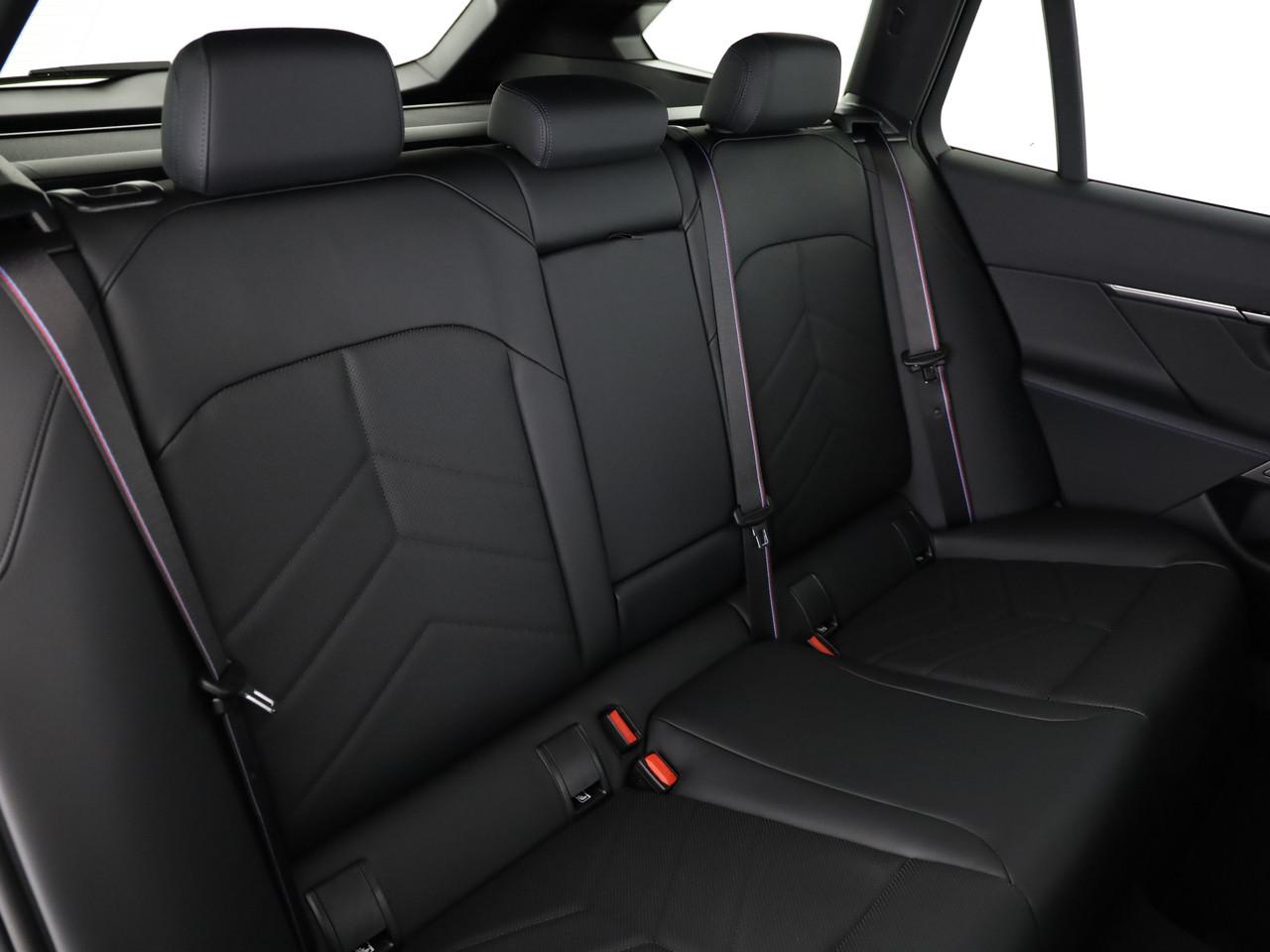 BMW i5 xDrive40 Tour. M Sport-image-25