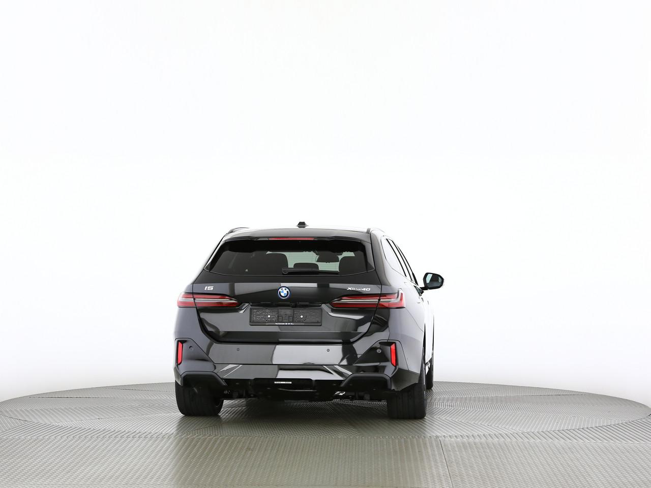 BMW i5 xDrive40 Tour. M Sport-image-12