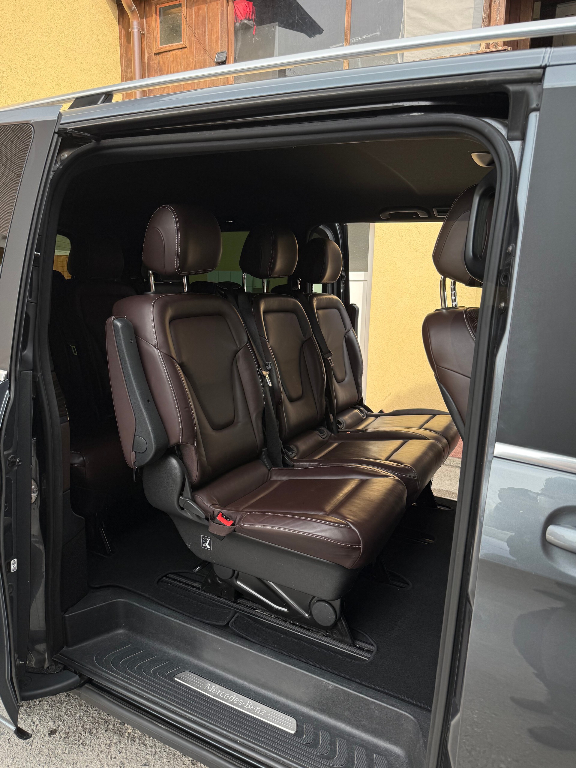 MERCEDES-BENZ V 250 BlueTEC Edition 1 lang 7G-Tronic-image-14