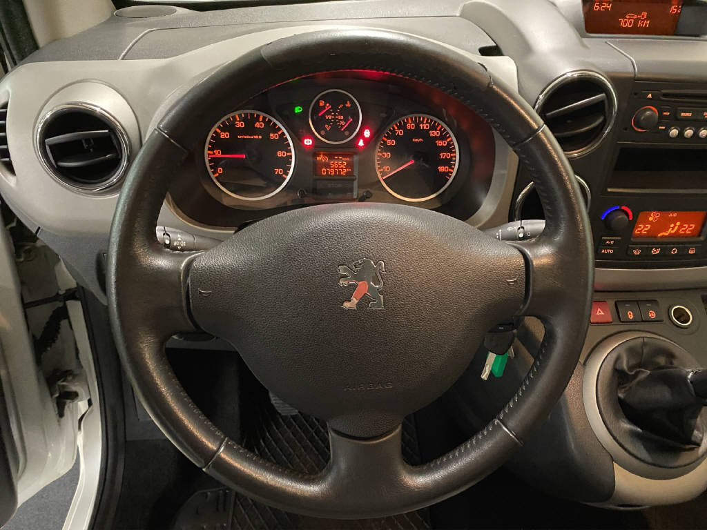PEUGEOT Partner Tepee 1.6 HDI 112 PS Trendy Clim-image-7