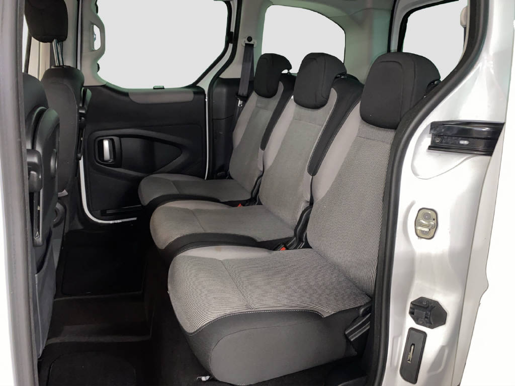 PEUGEOT Partner Tepee 1.6 HDI 112 PS Trendy Clim-image-12