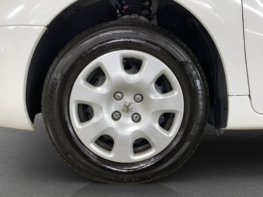 PEUGEOT Partner Tepee 1.6 HDI 112 PS Trendy Clim-image-14