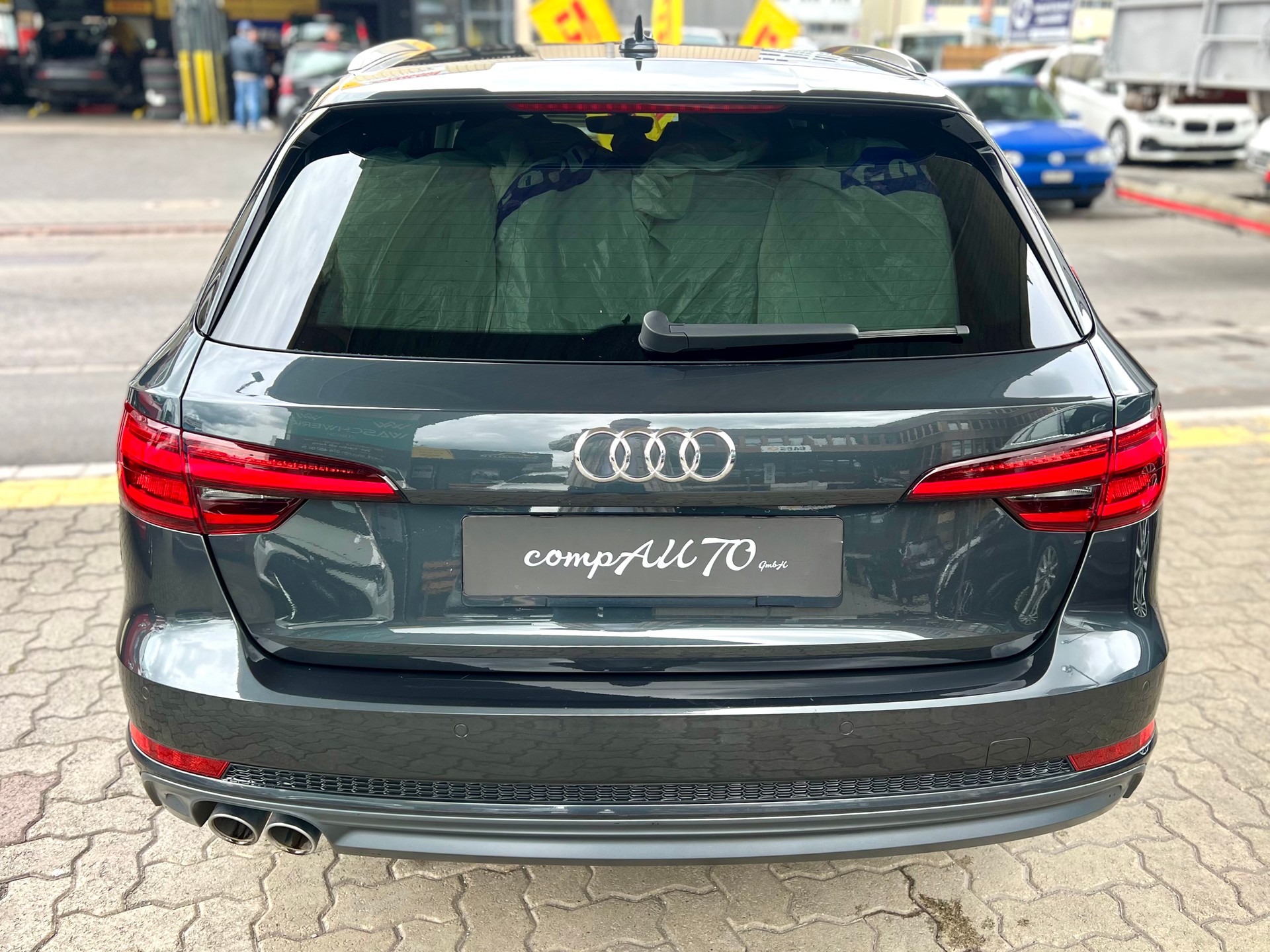 AUDI A4 Avant 2.0 TDI S-Line Sport quattro S-tronic-image-6
