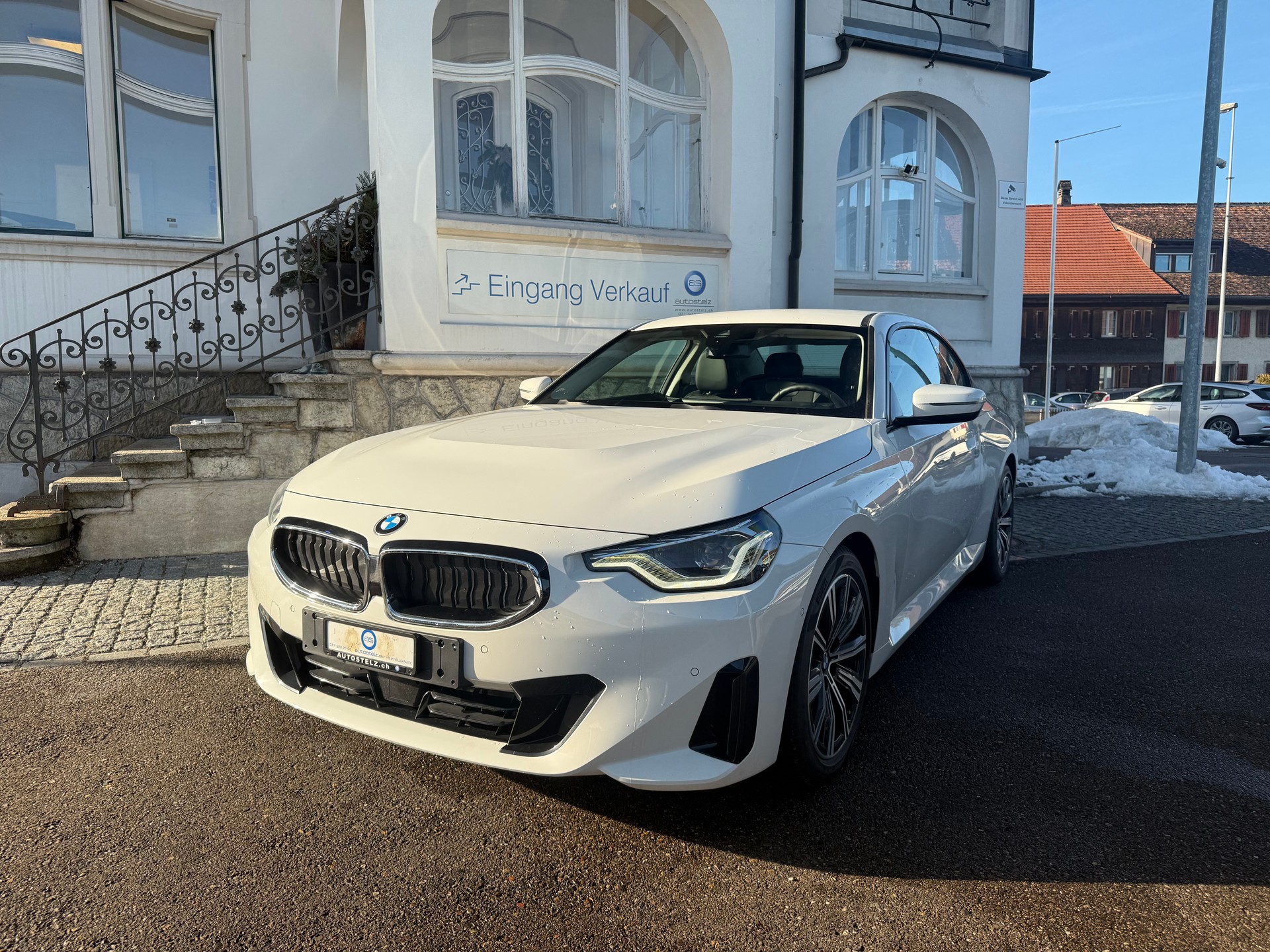 BMW 218 i Coupé-showroom-element-1