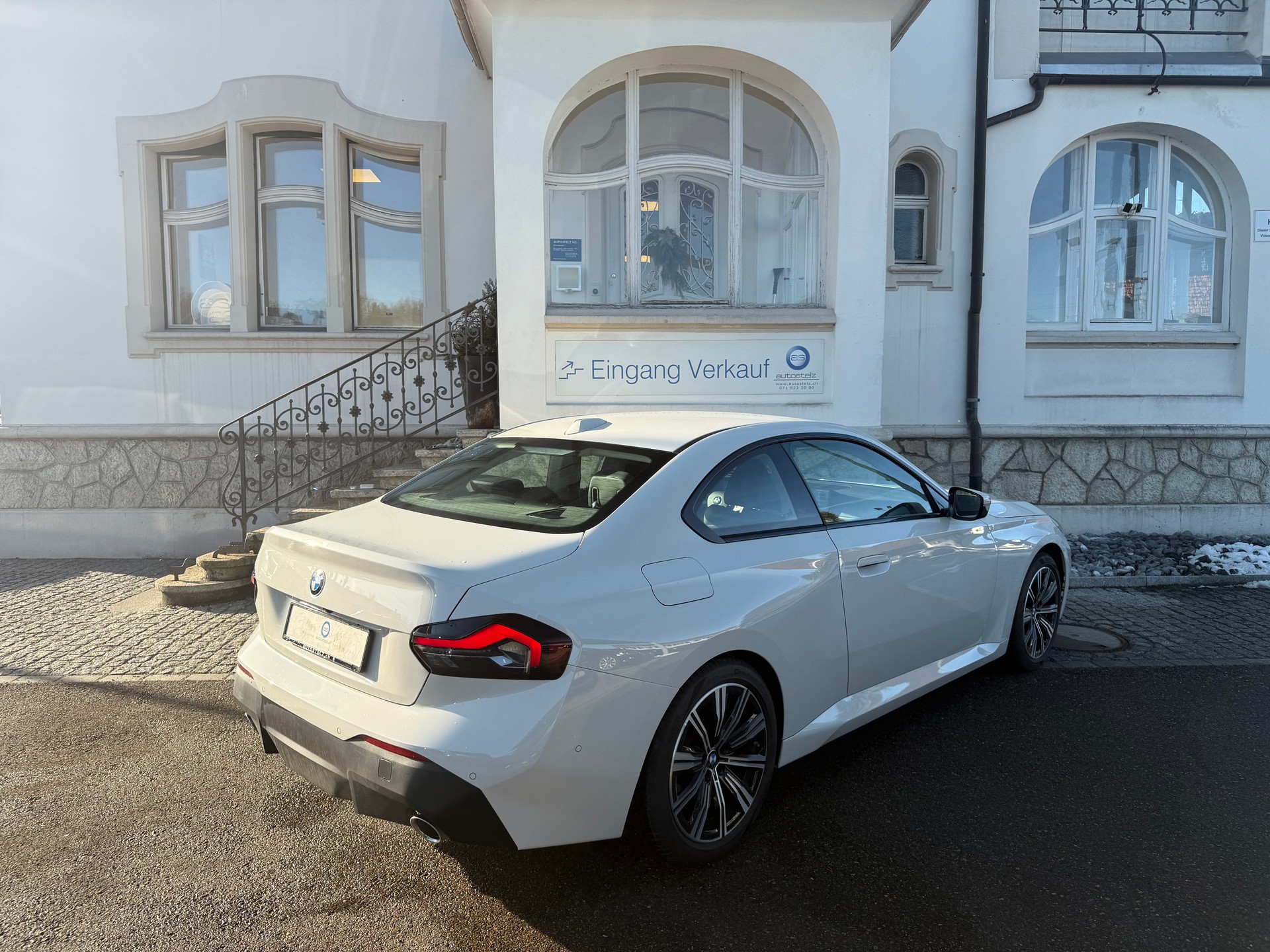 BMW 218 i Coupé-showroom-element-3