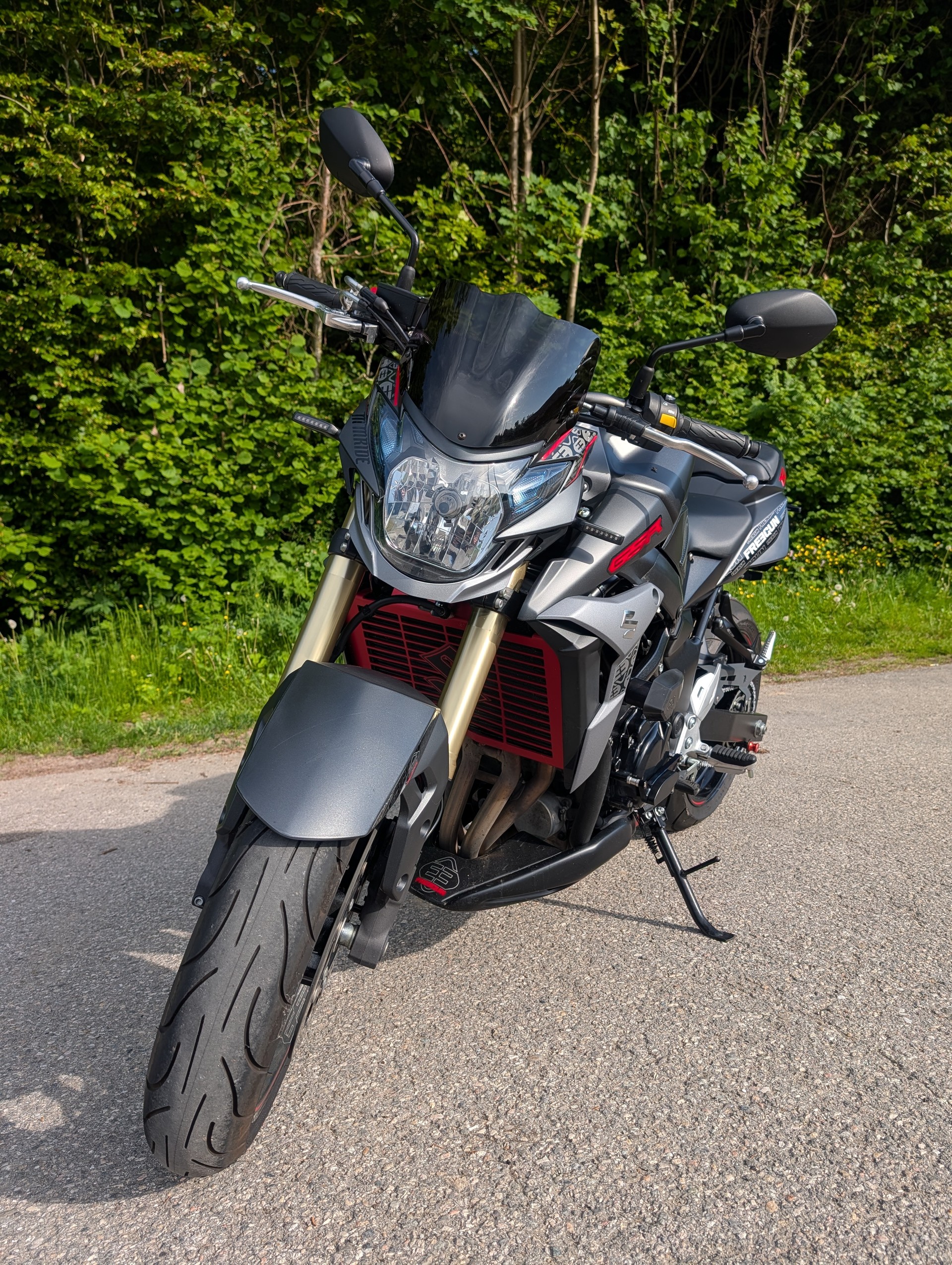 SUZUKI GSR 750 ABS Freegun (35kW)-image-1