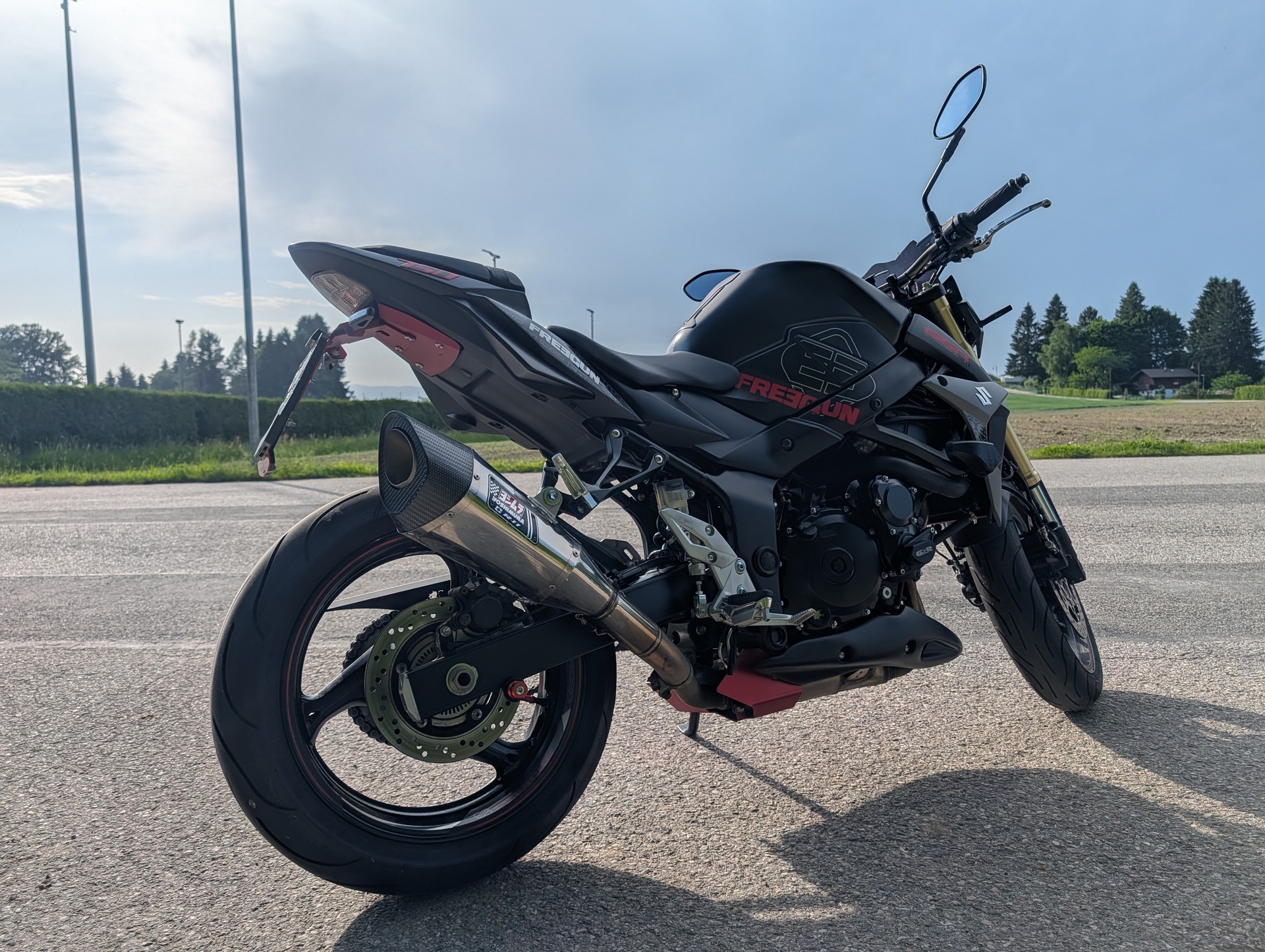 SUZUKI GSR 750 ABS Freegun (35kW)
