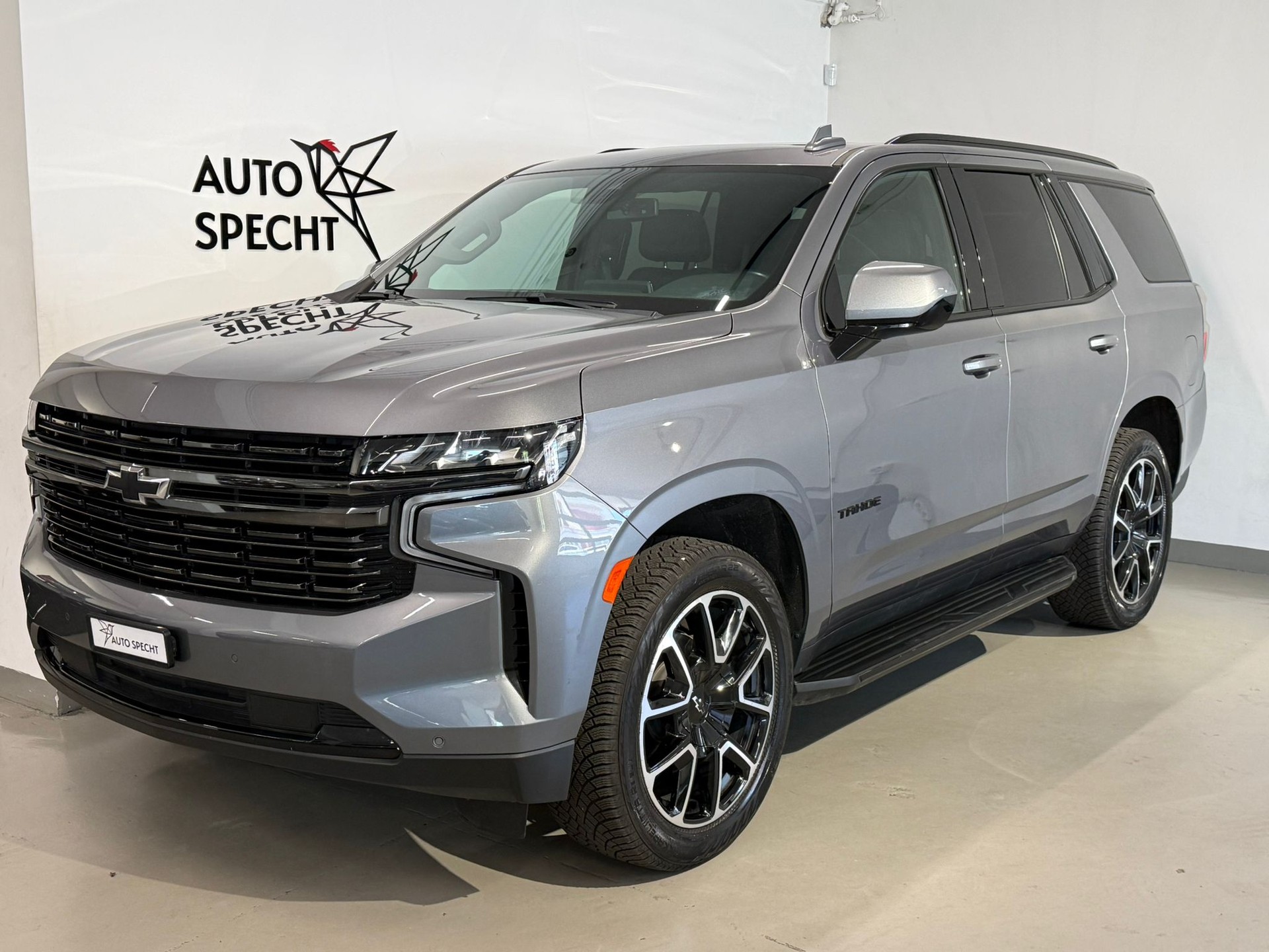 CHEVROLET TAHOE RST AWD/4WD-showroom-element-1