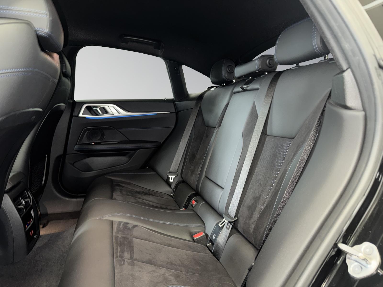 BMW i4 eDrive40-image-8