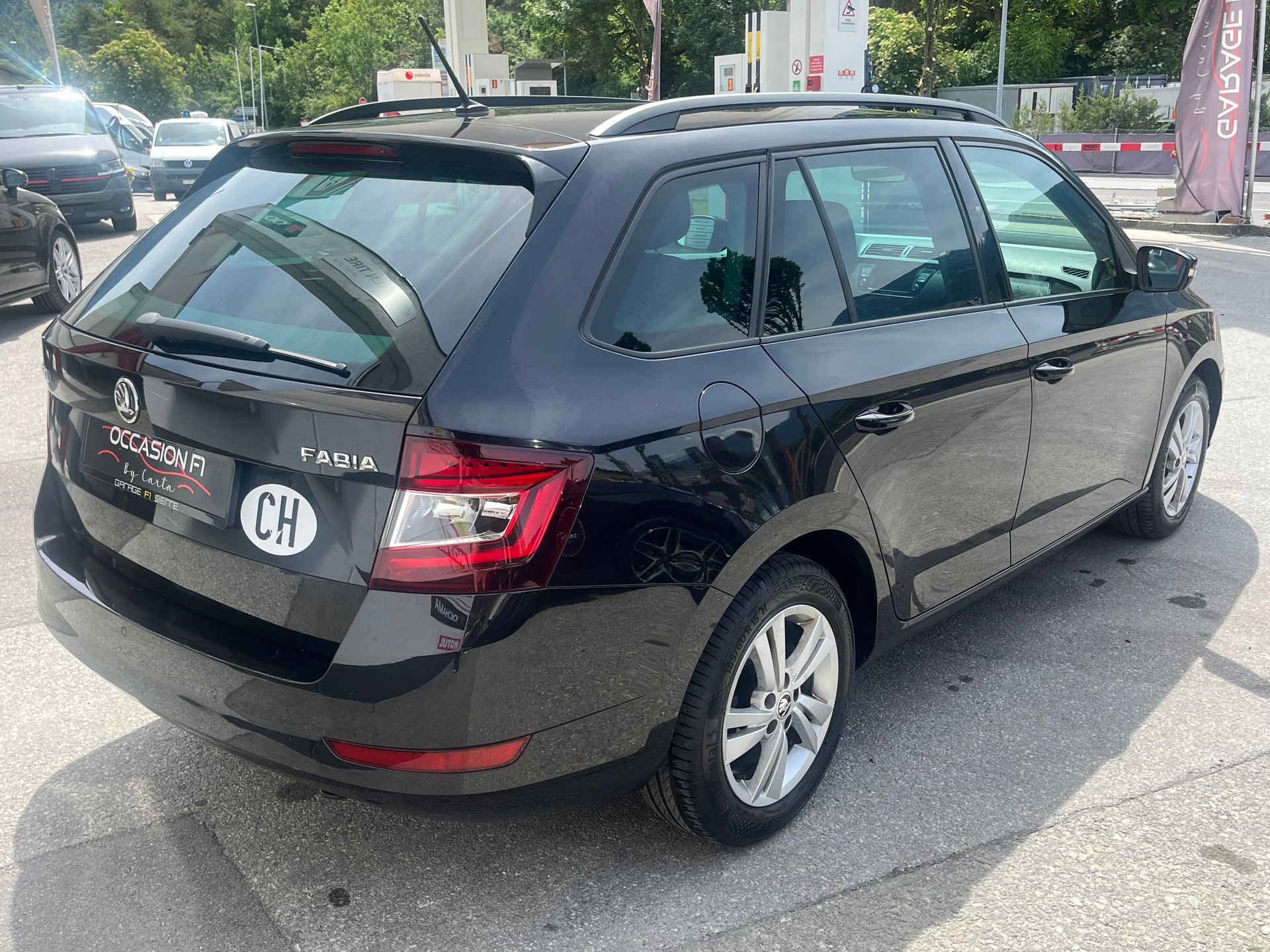 SKODA Fabia Combi 1.0 TSI Style-image-4