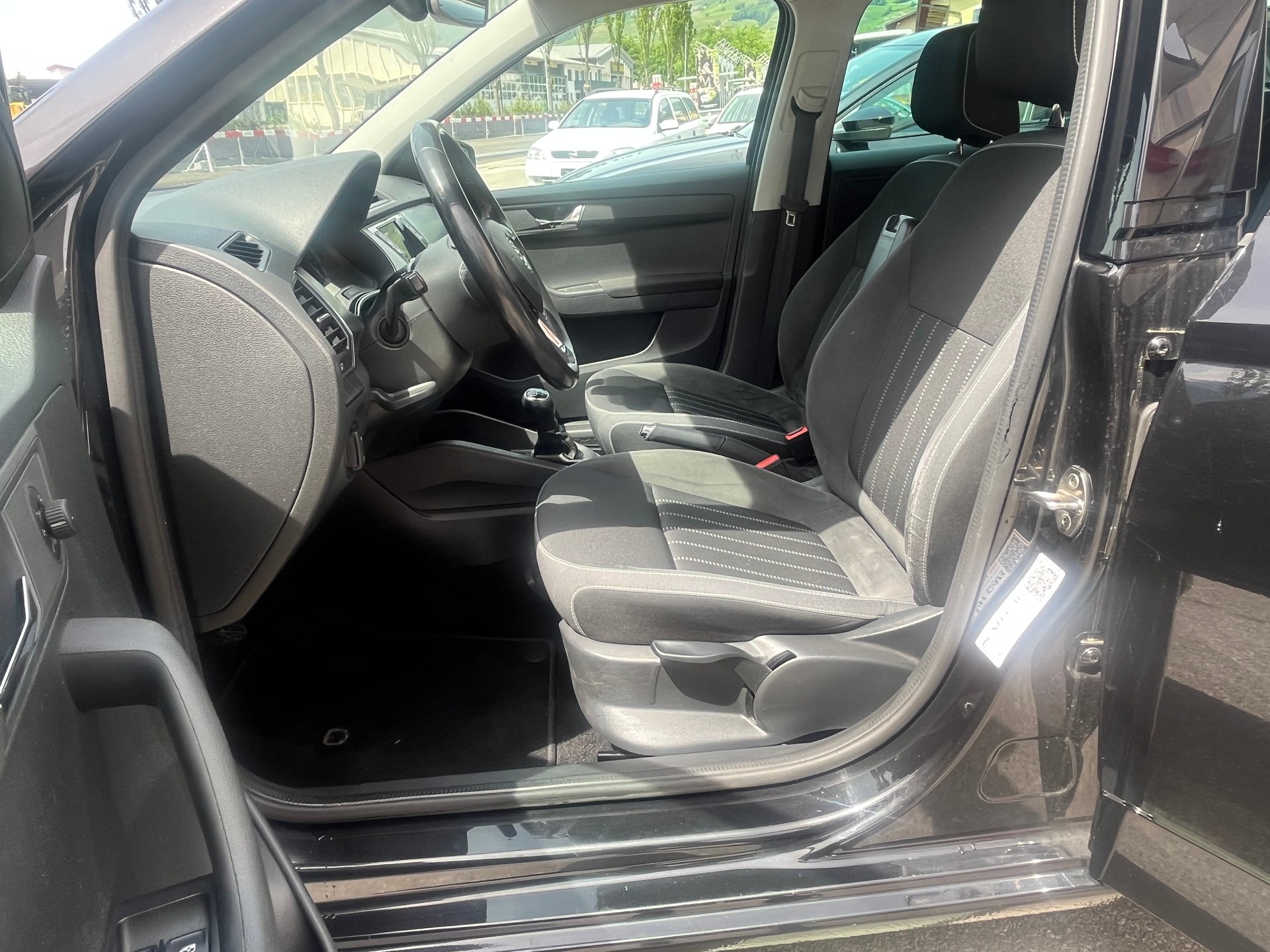 SKODA Fabia Combi 1.0 TSI Style-image-6
