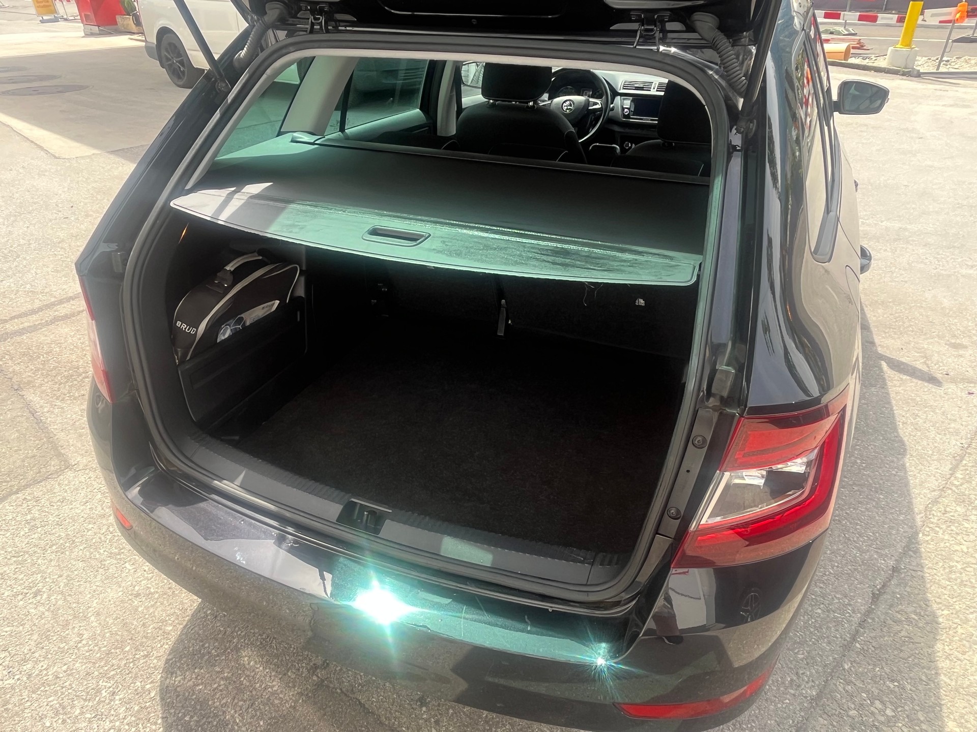 SKODA Fabia Combi 1.0 TSI Style-image-12