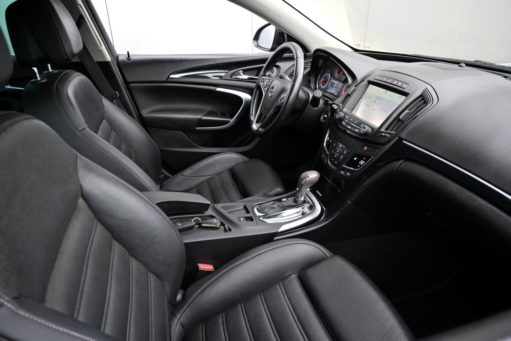 OPEL Insignia Sports Tourer 2.0 CDTI Cosmo 4WD Aut.-image-4