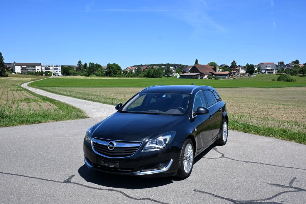 OPEL Insignia Sports Tourer 2.0 CDTI Cosmo 4WD Aut.