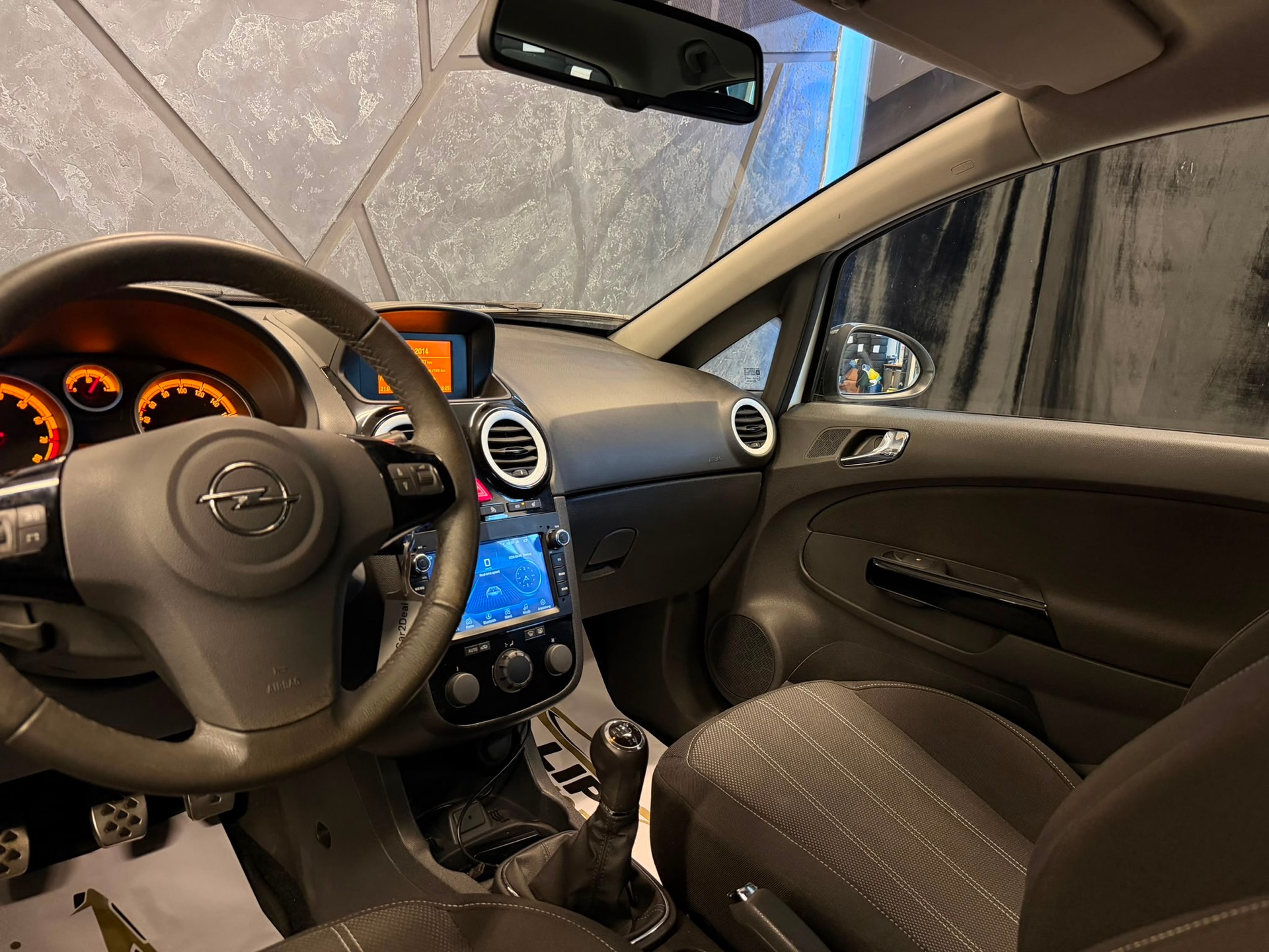 OPEL Corsa 1.4 Turbo Color Edition-image-9
