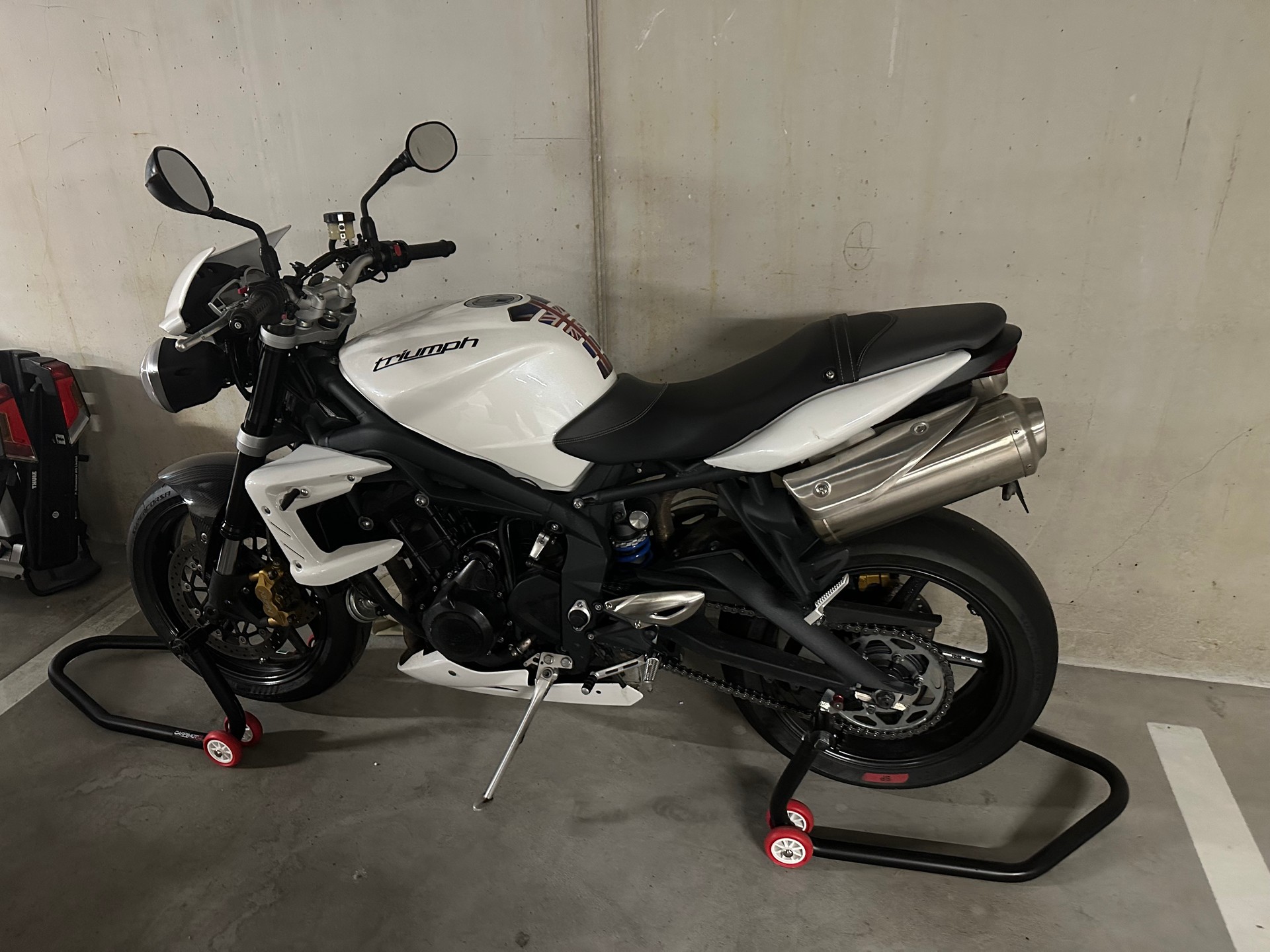TRIUMPH Street Triple R 675-image-0