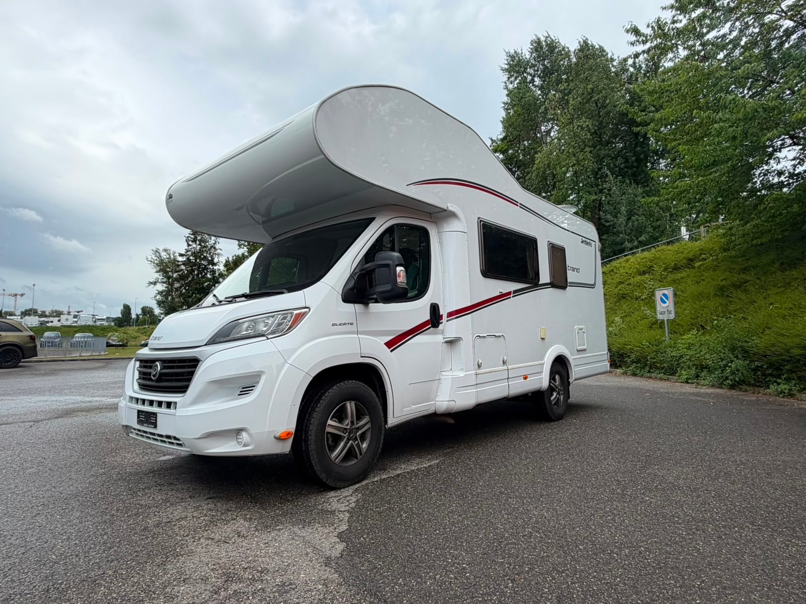 DETHLEFFS Fiat Ducato Dethleffs Trend A 5887 | 6 Plätze | 459kg Nutzlast | Frisch MFK & Garantie-showroom-element-2