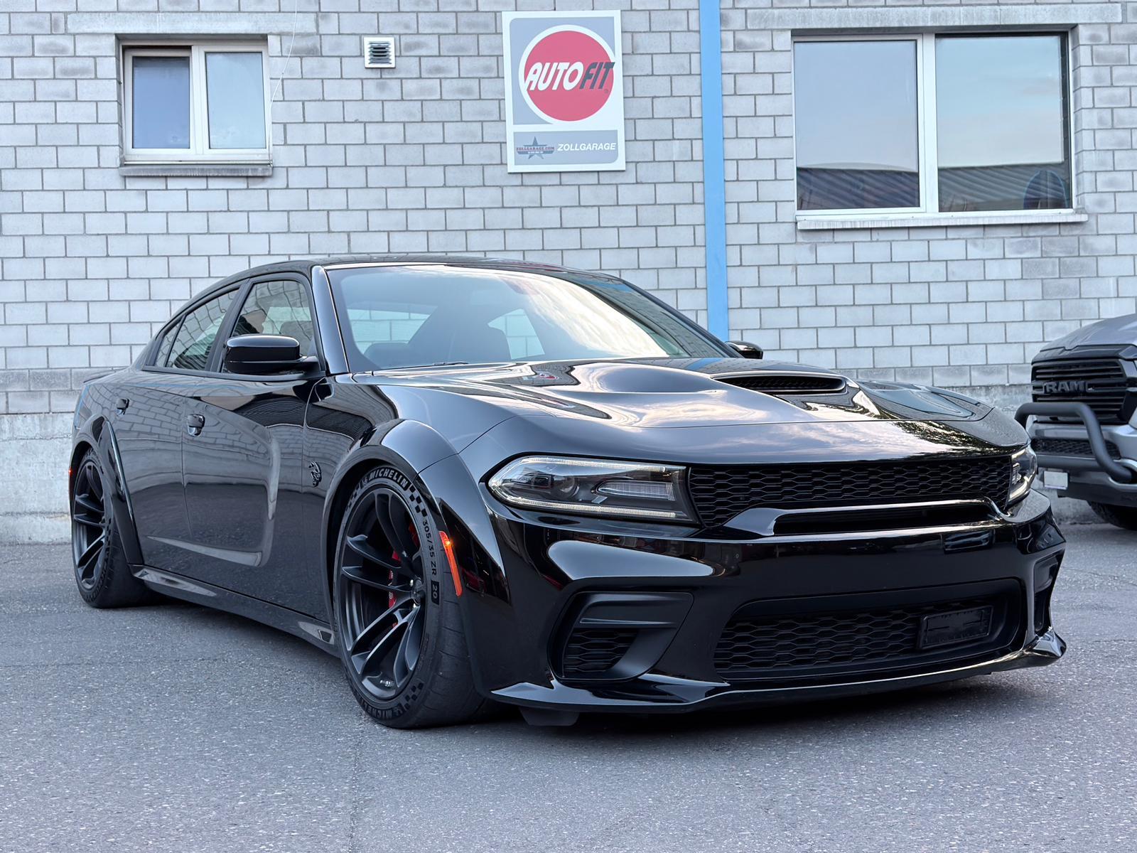 DODGE CHARGER HELLCAT WIDEBODY 727 PS