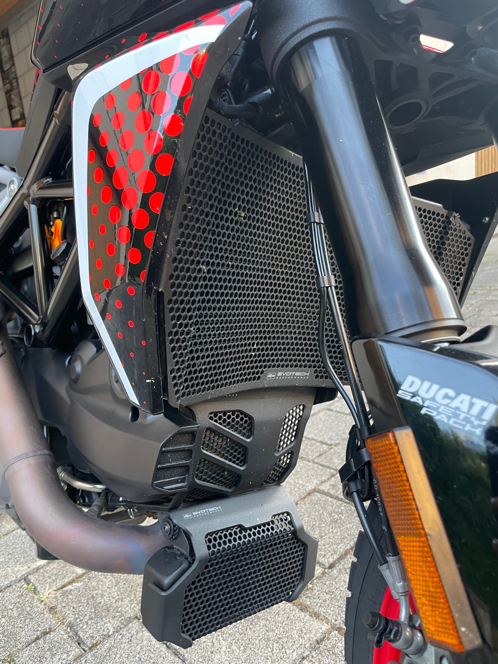 DUCATI Hypermotard 950 RVE-image-4