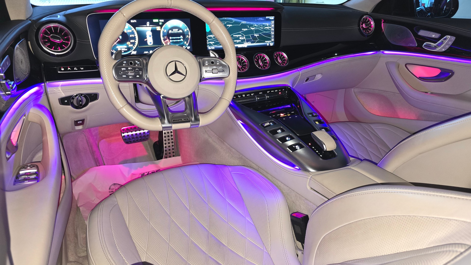MERCEDES-BENZ AMG GT 4 53 4Matic+ Speedshift TCT-image-16