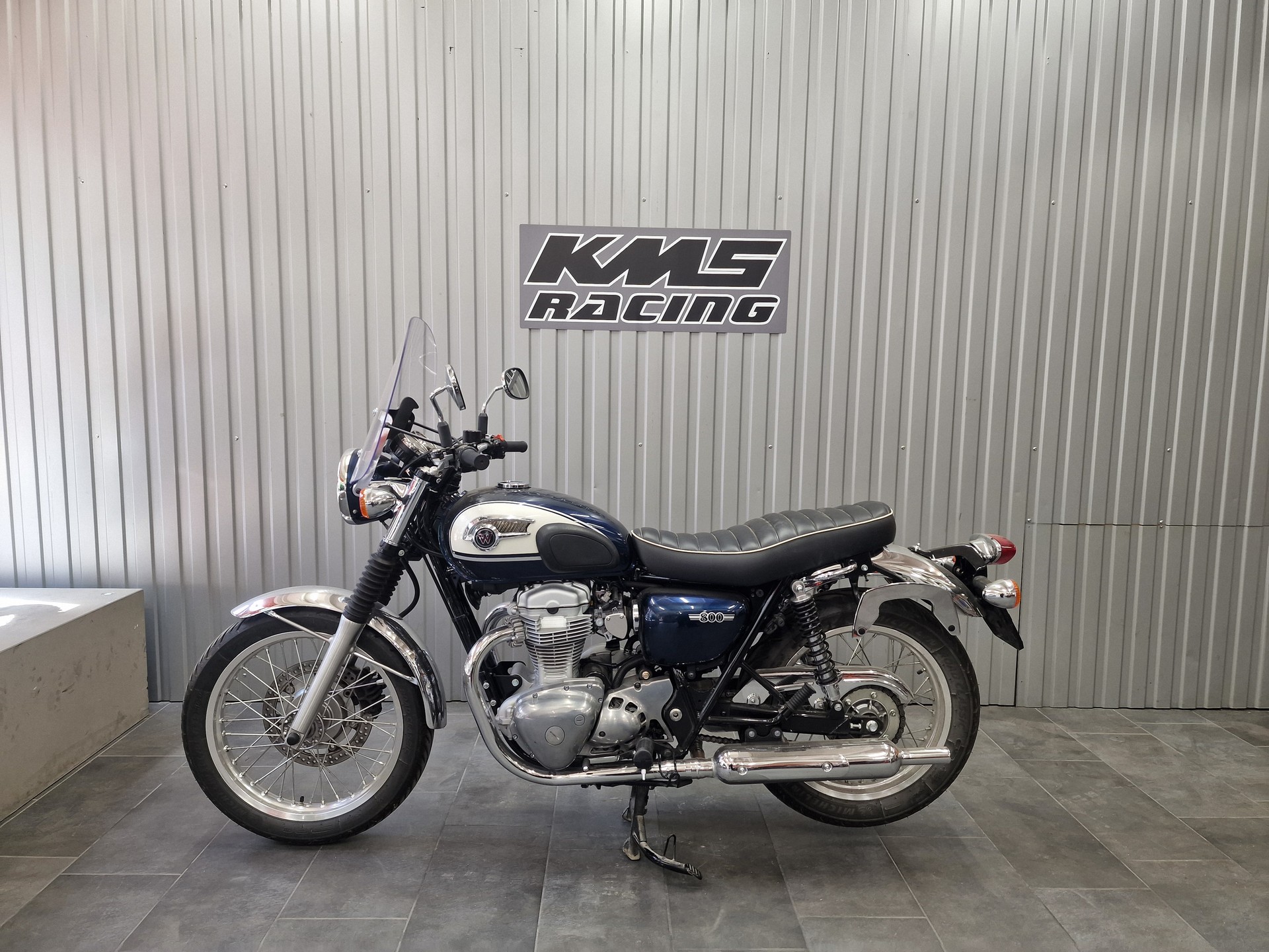 KAWASAKI W 800-showroom-element-3