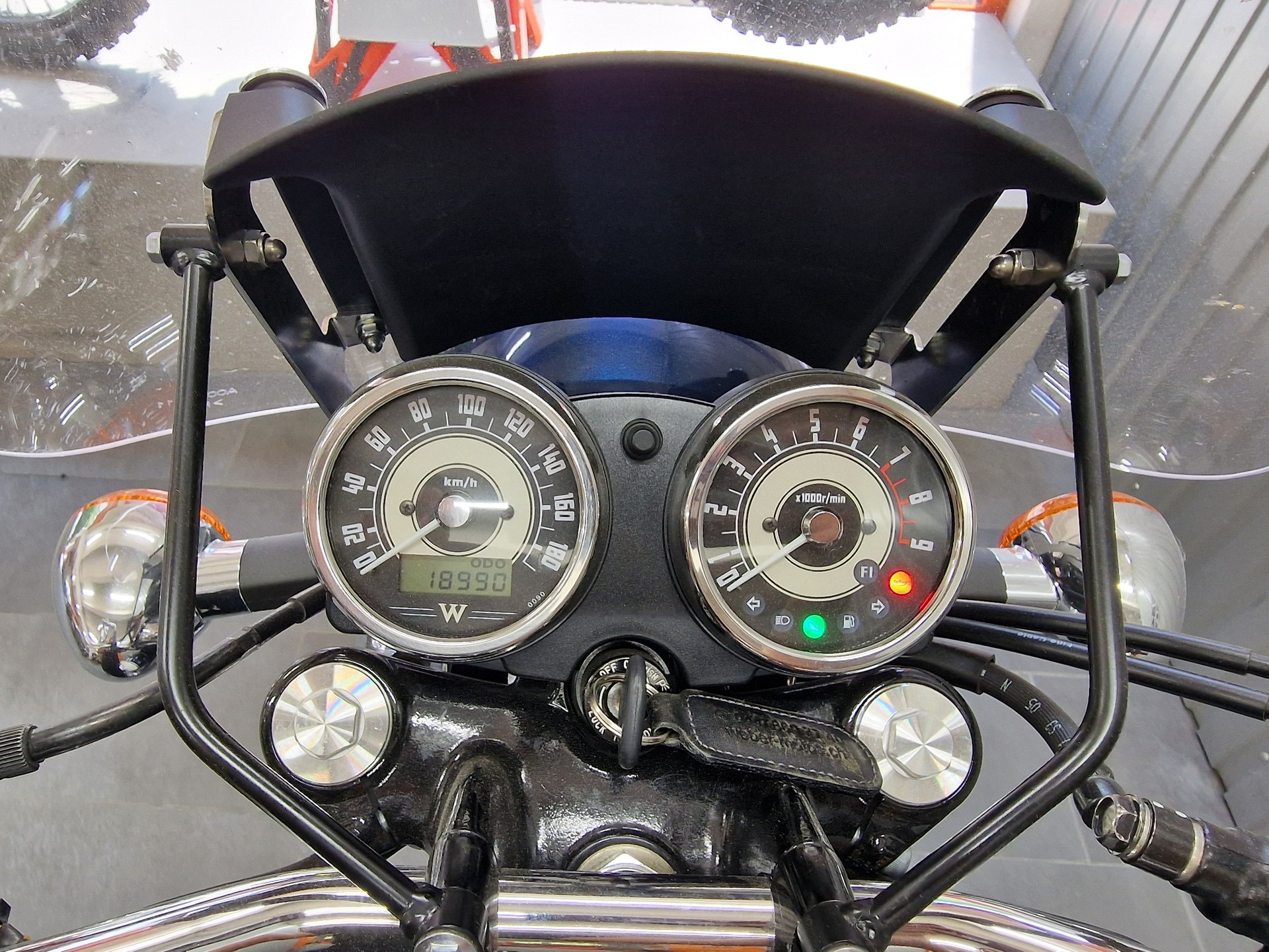 KAWASAKI W 800-image-6