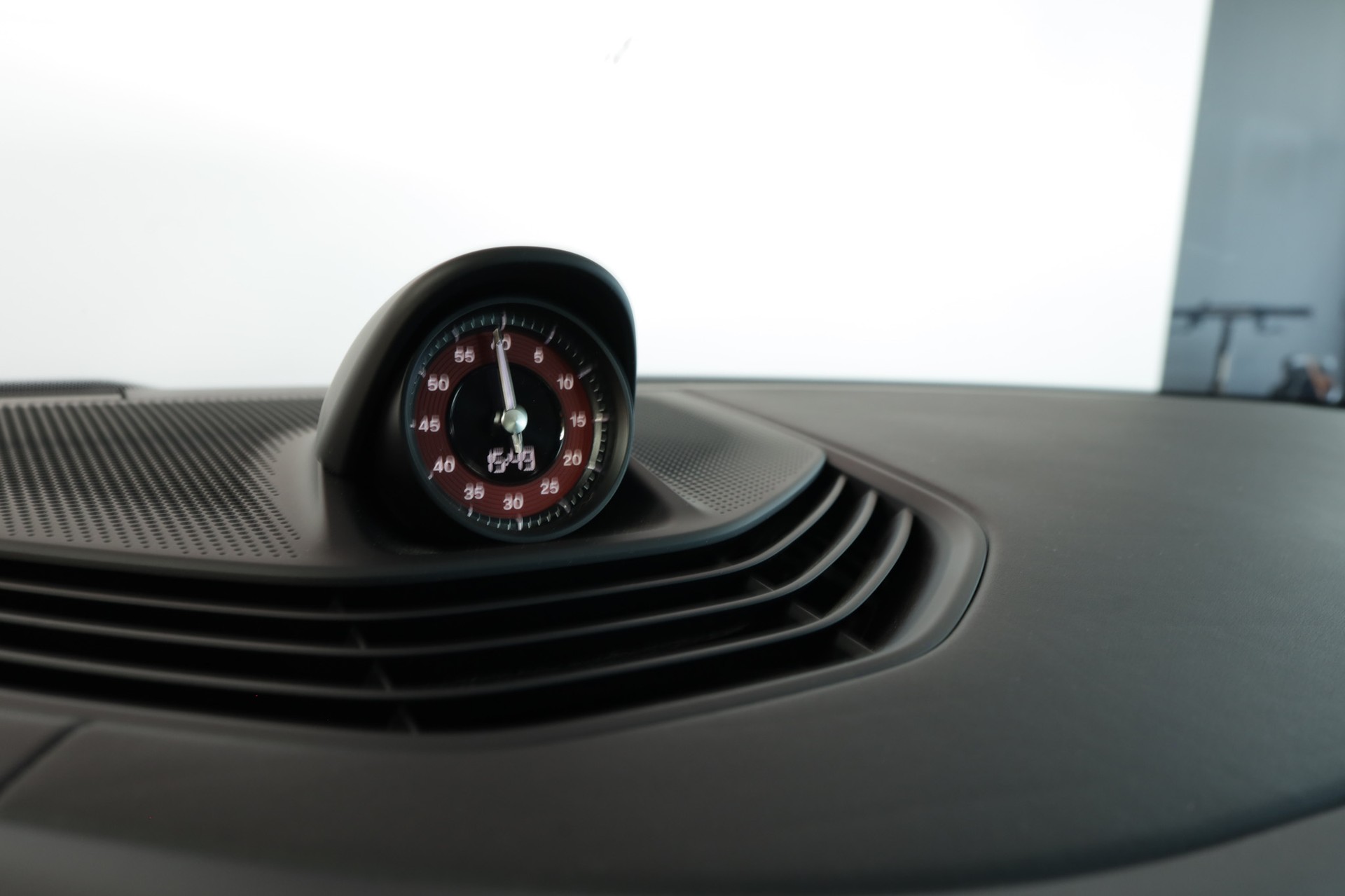 PORSCHE Taycan GTS Sport Turismo Performance Plus 93,4kWh-image-16