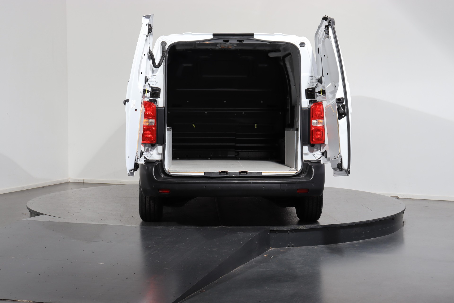CITROEN Jumpy Kaw. M 1.5 BlueHDi 100 Swiss Edition S/S-showroom-element-3