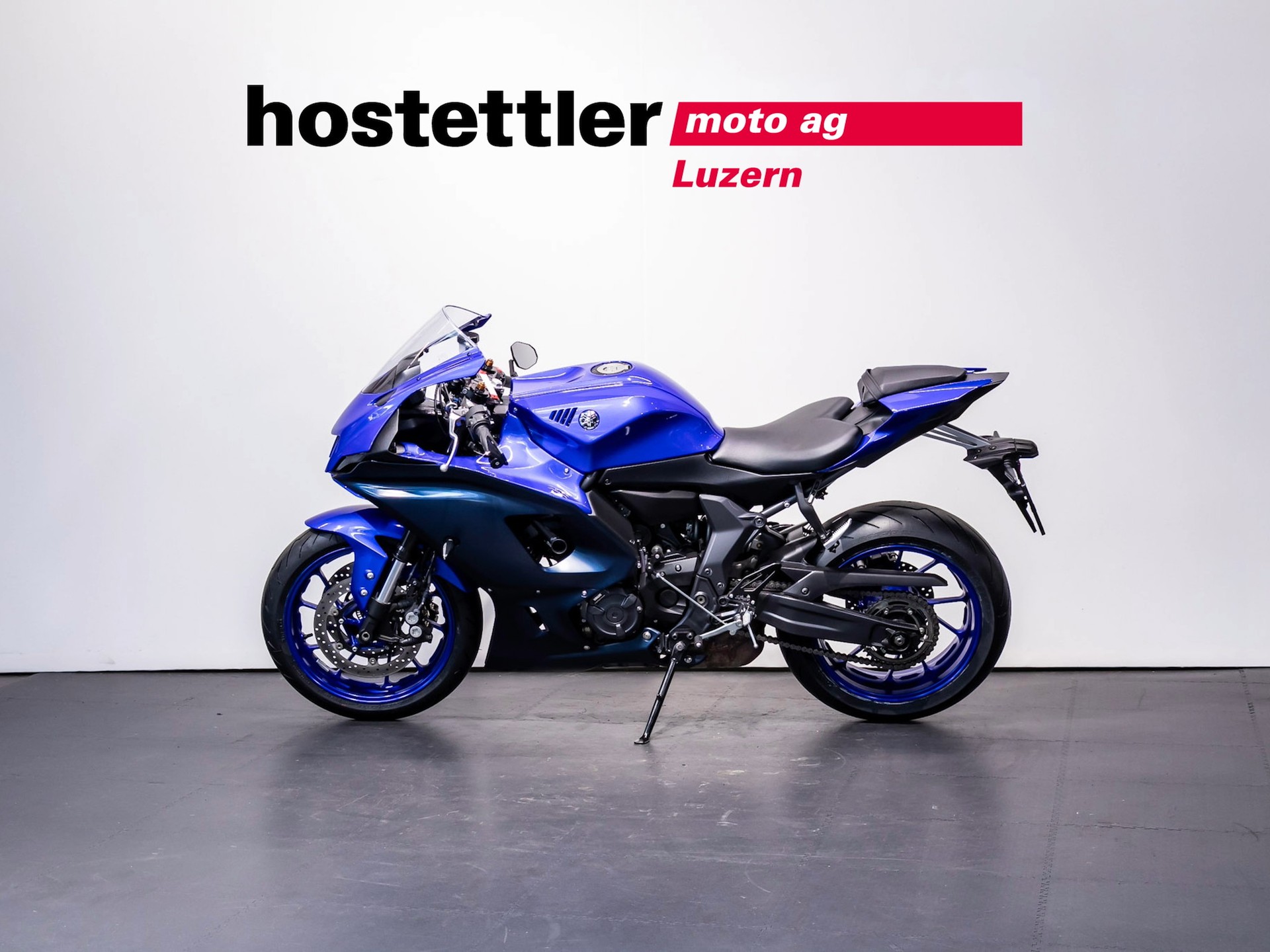 YAMAHA R7-image-5