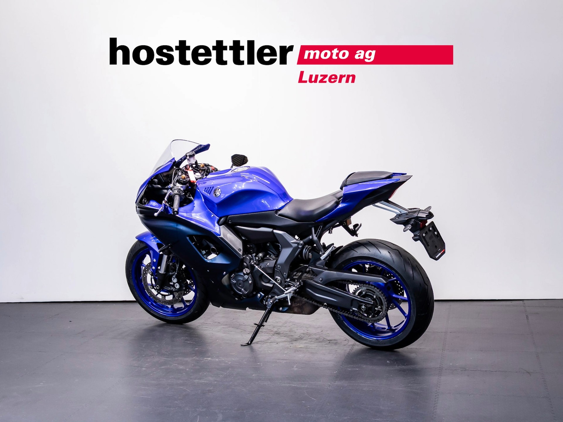 YAMAHA R7-image-3