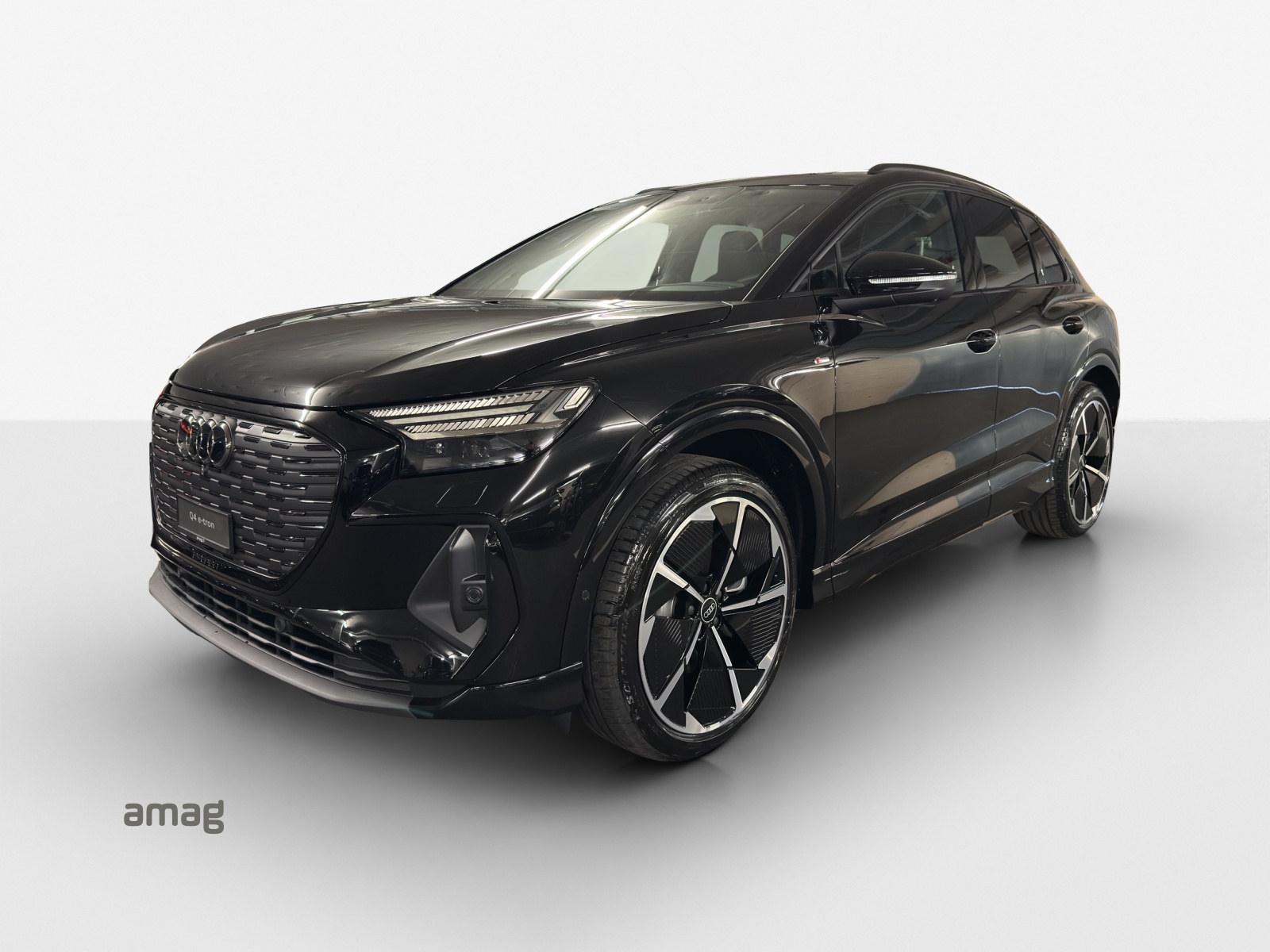 AUDI Q4 e-tron 45 Attraction quattro