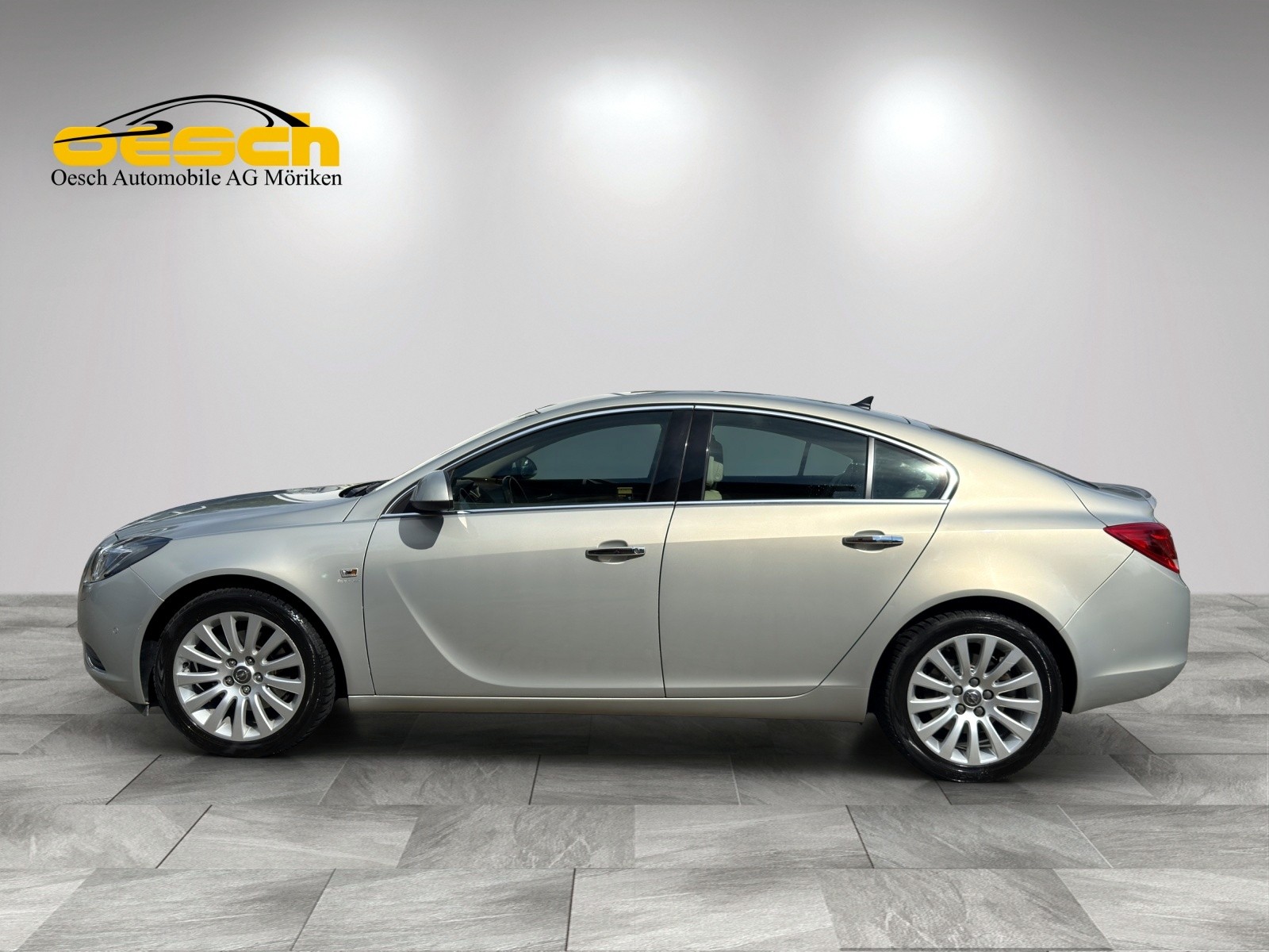 OPEL Insignia 2.0 Turbo Cosmo-showroom-element-1