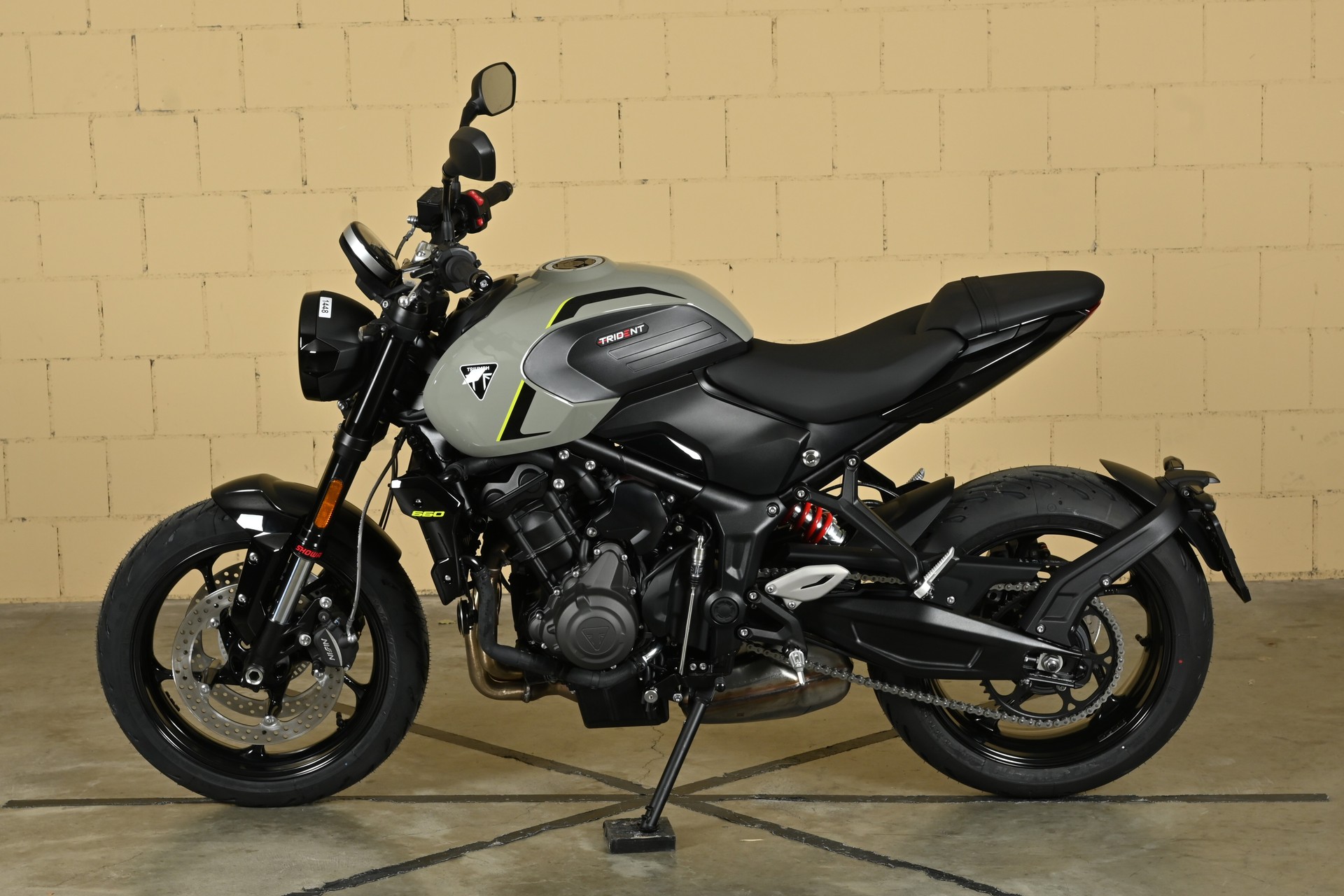 TRIUMPH Trident 660-image-3