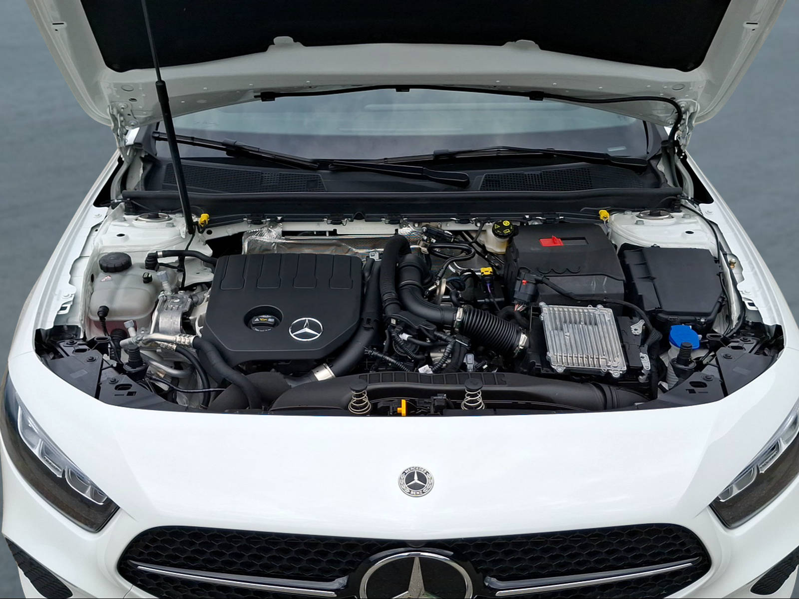 MERCEDES-BENZ A 200 7G-DCT-image-13