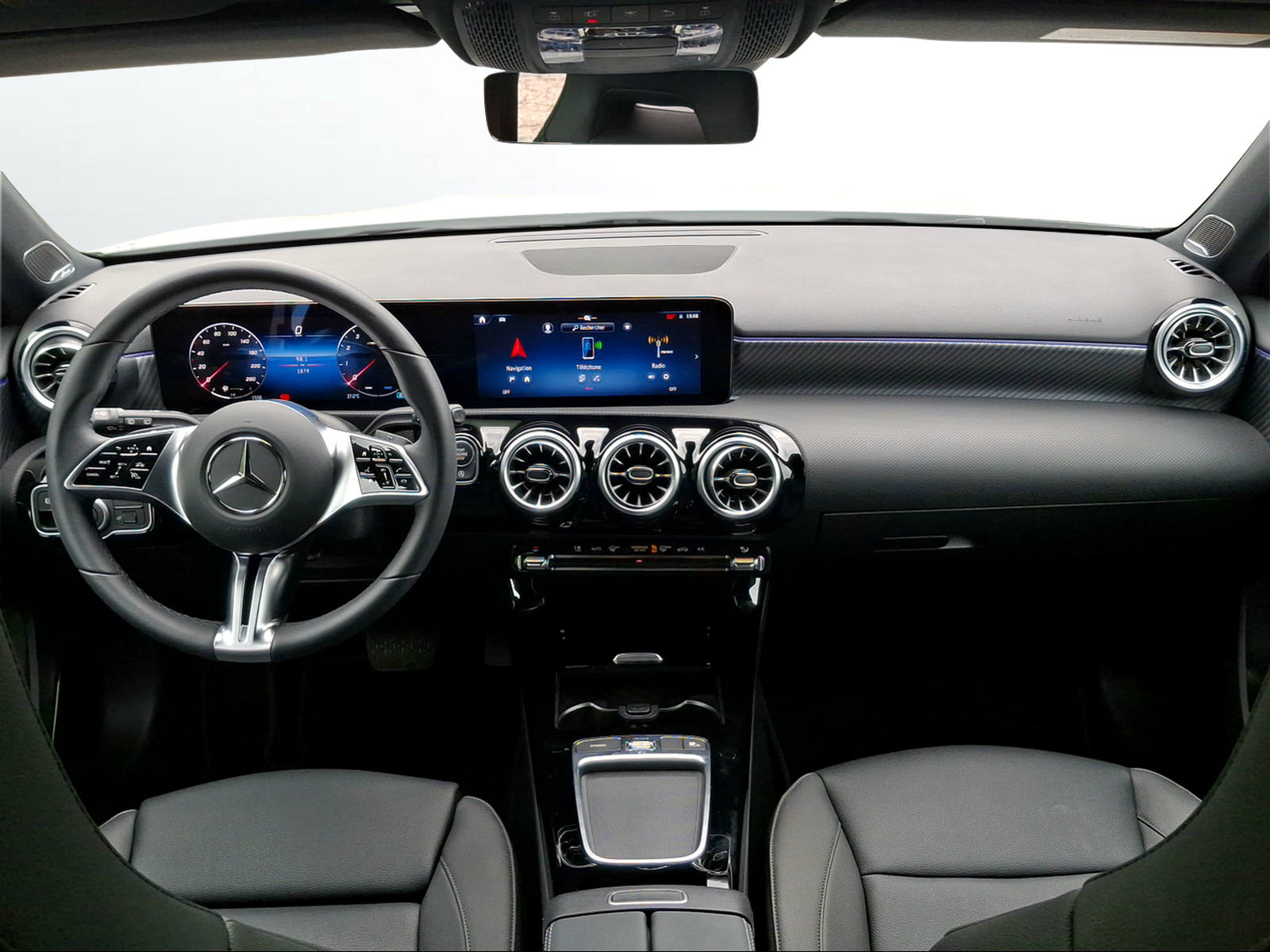 MERCEDES-BENZ A 200 7G-DCT-image-8